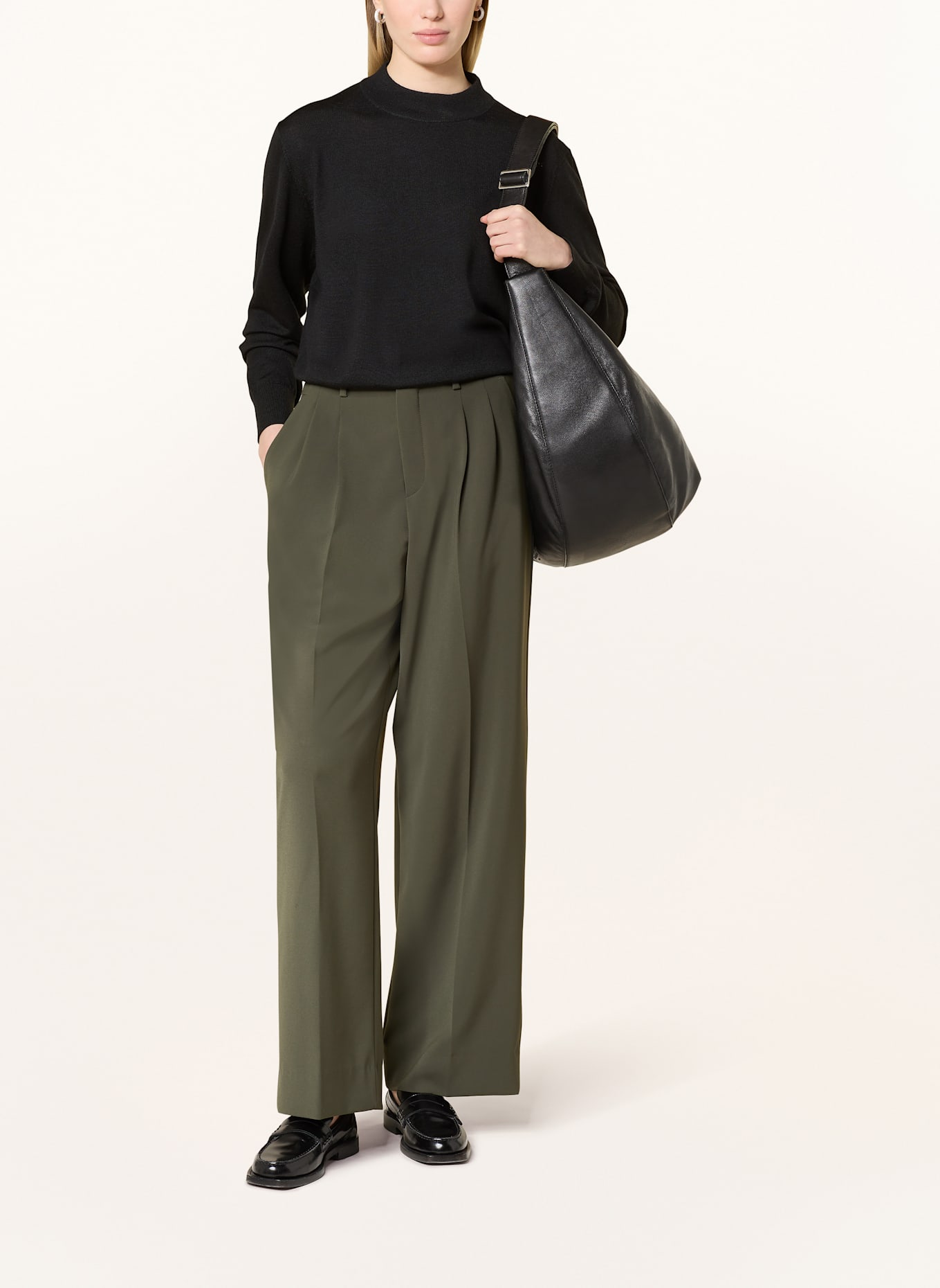 darling harbour Pullover: BLACK