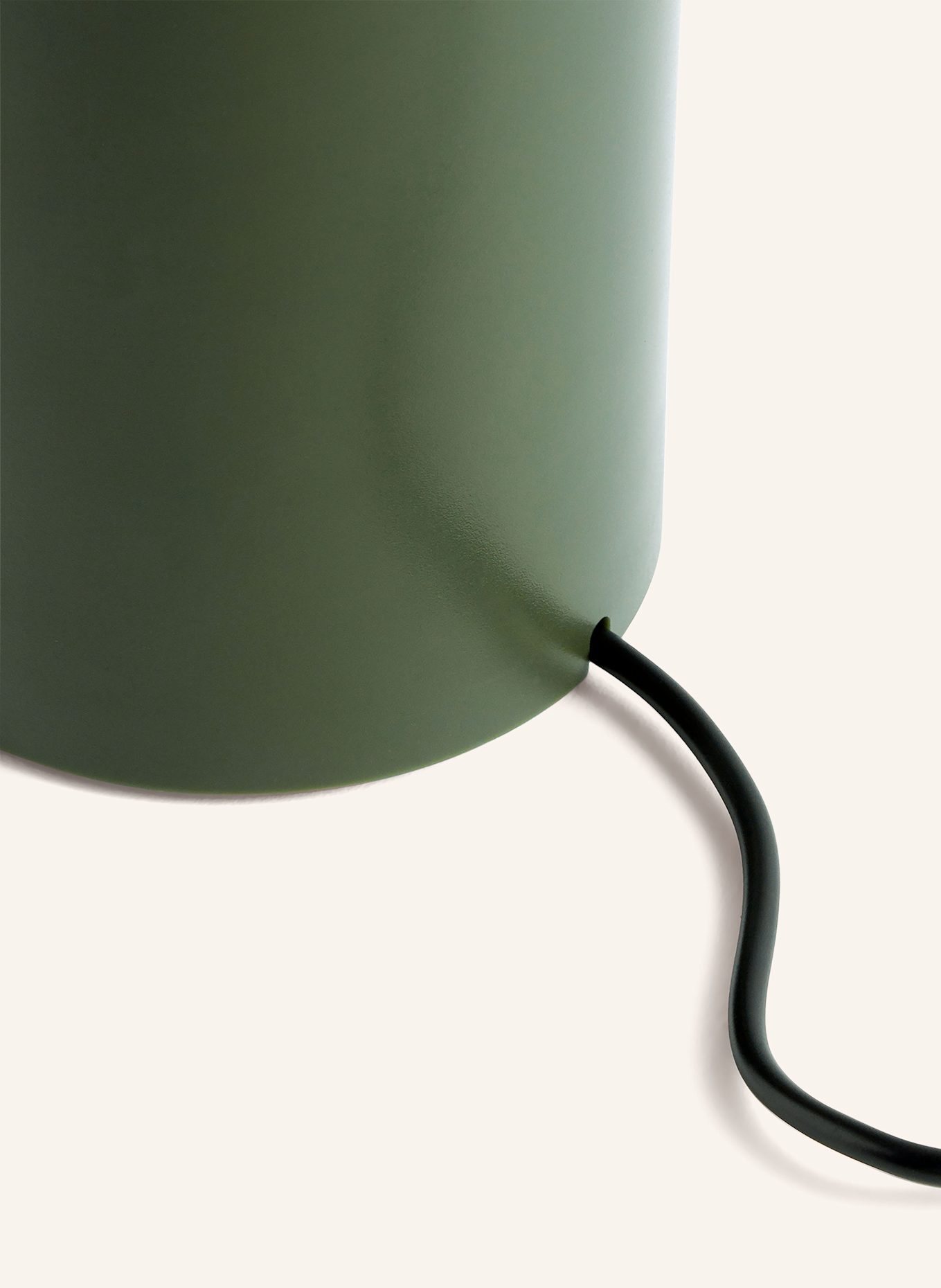 HAY Tischleuchte PC PORTABLE NO.2: OLIV