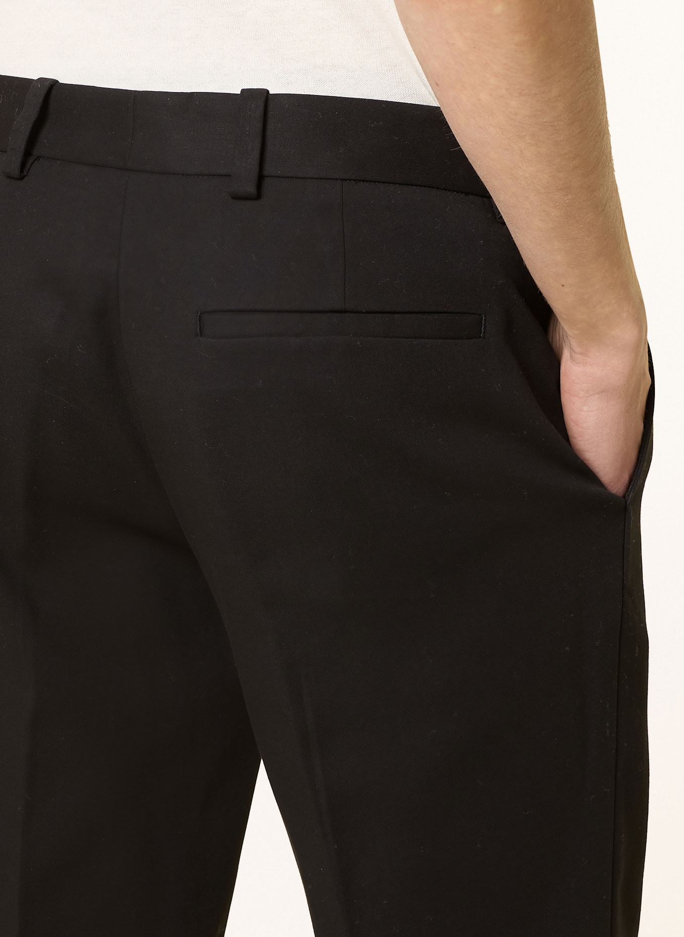 COS Chinos slim fit: BLACK
