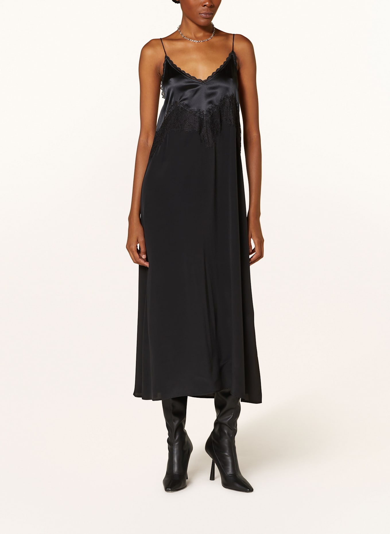 RIANI Kleid mit Seide und Spitze: SCHWARZ