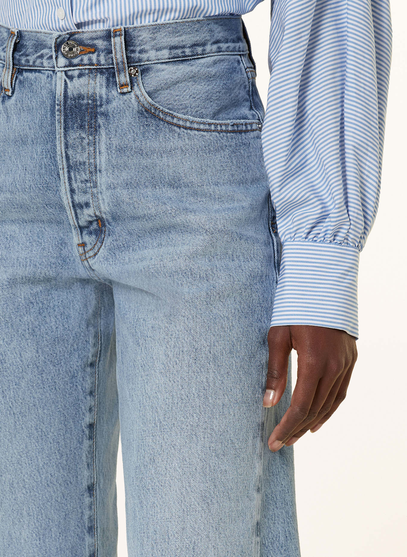 FRAME Flared jeans THE LAX: S shirred jacquard spot dress in cream
