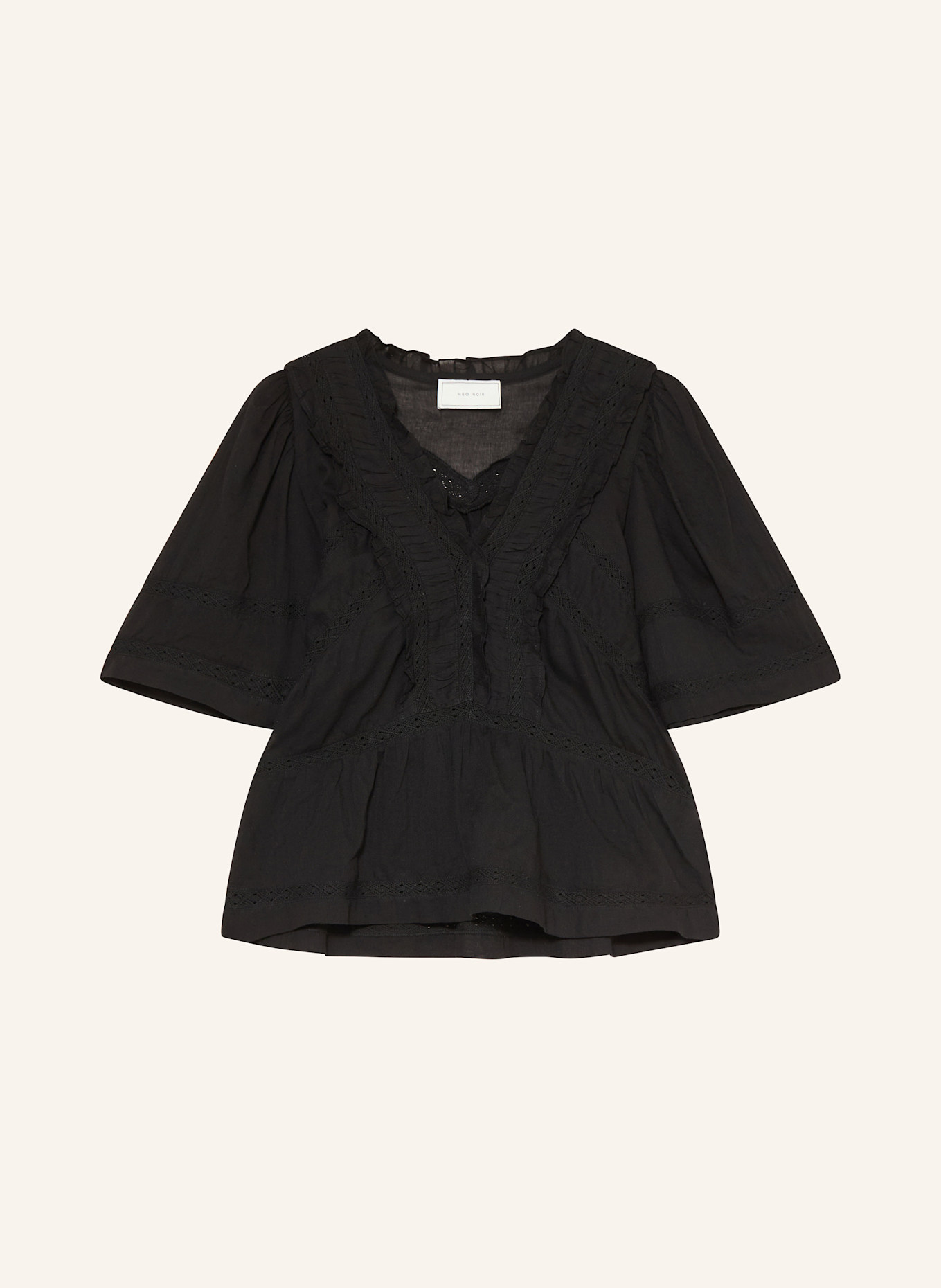 NEO NOIR Blusenshirt EVIENNE mit Rüschen: SCHWARZ