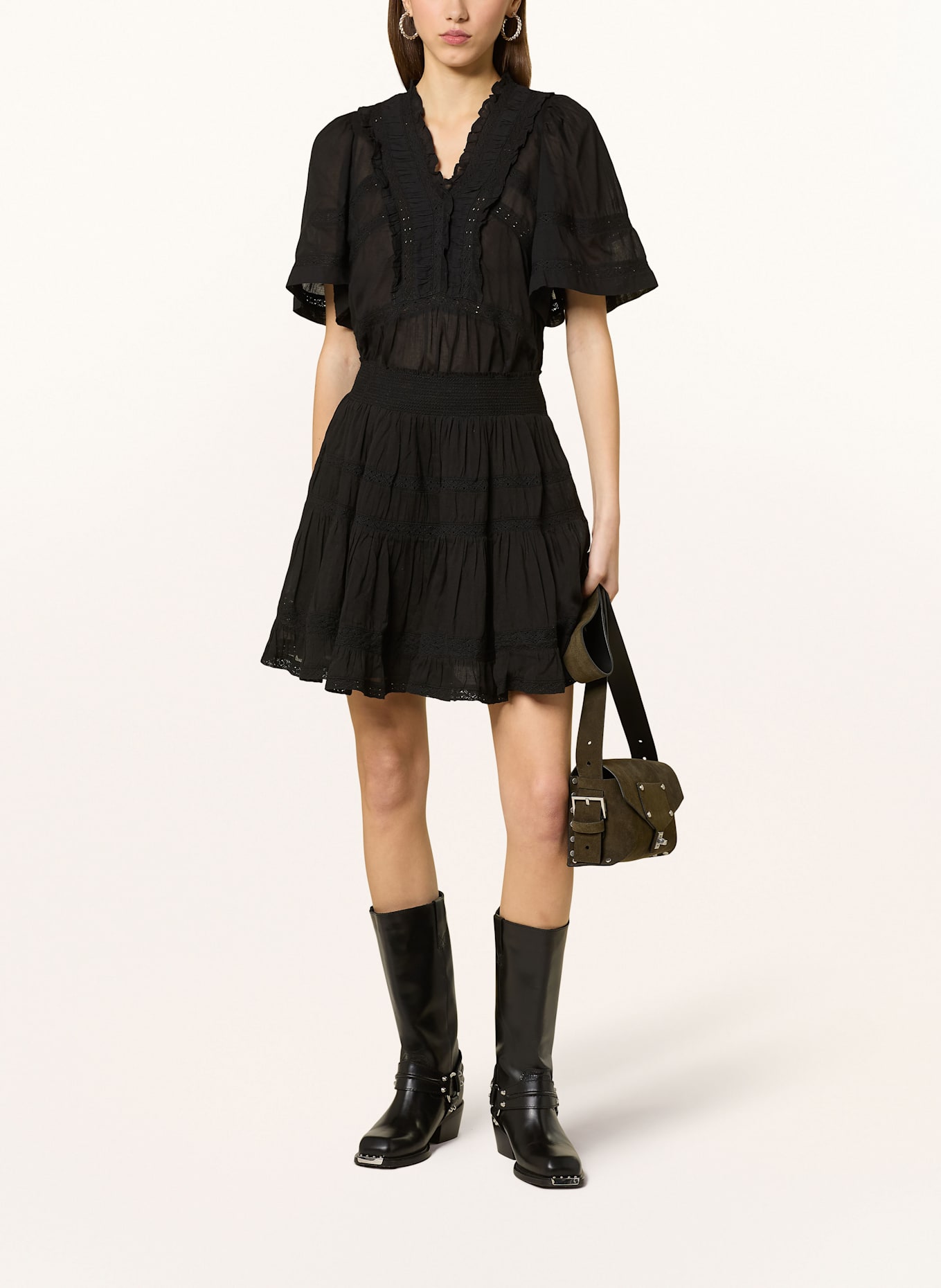 NEO NOIR Blusenshirt EVIENNE mit Rüschen: SCHWARZ