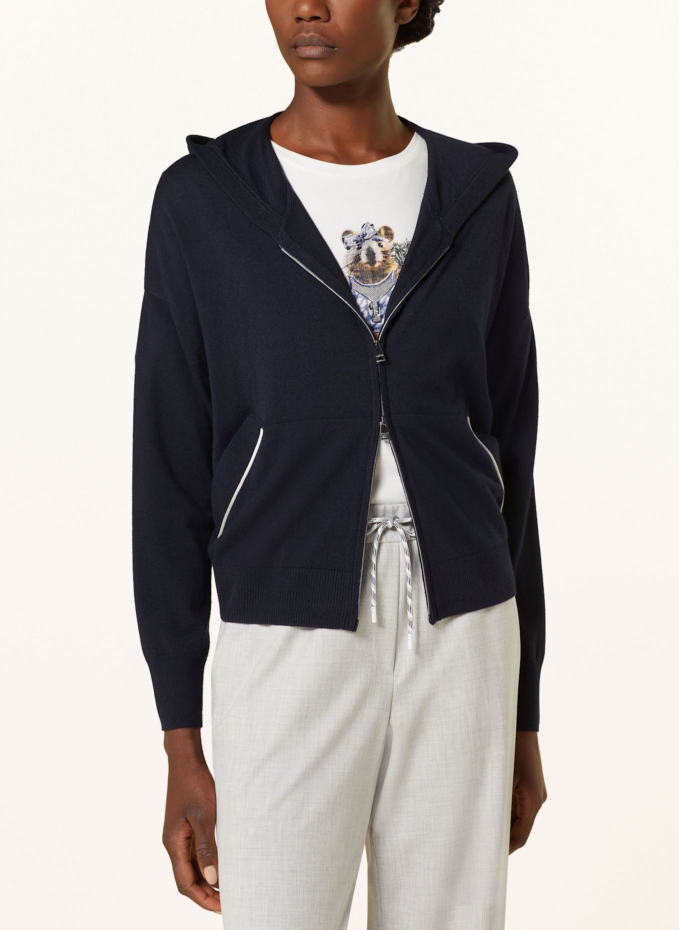 MARC CAIN T-Shirt mit Glitzergarn und Pailletten: 110 off