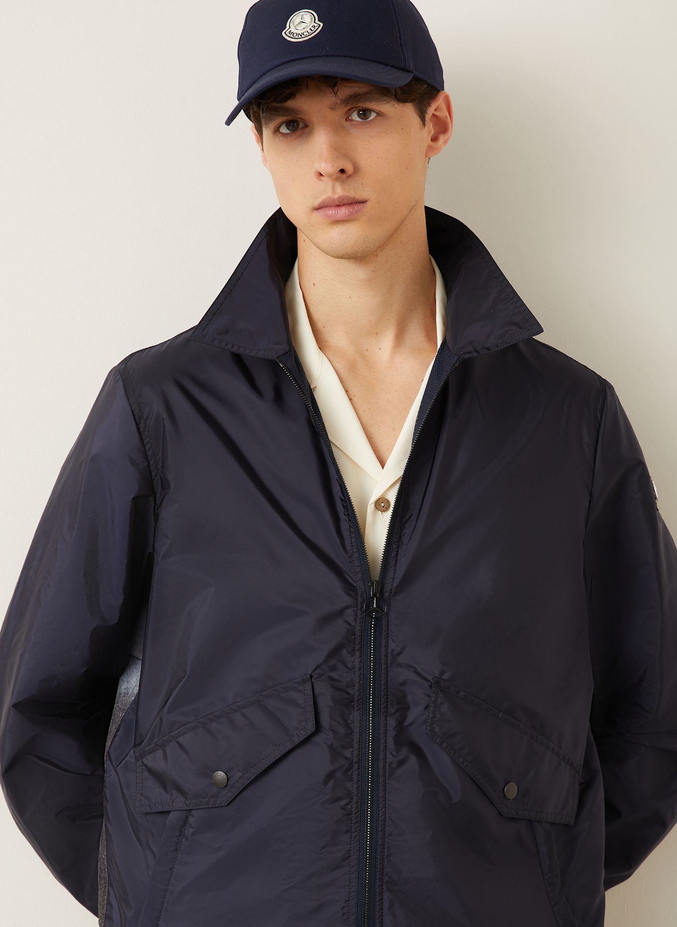MONCLER Jacke SOPDU: DUNKELBLAU