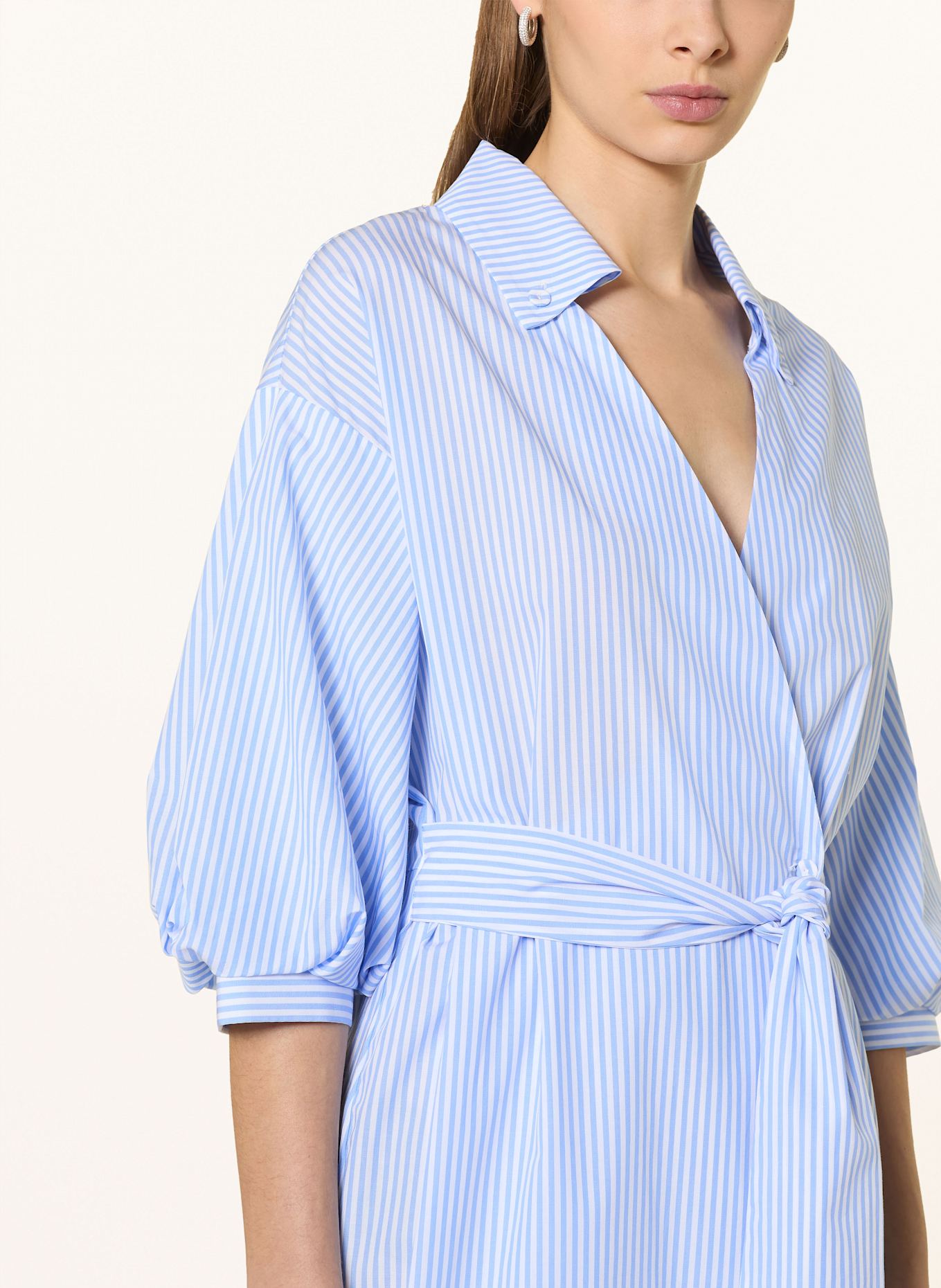 Rich & Royal Sukienka: JASNONIEBIESKI / BIAŁY