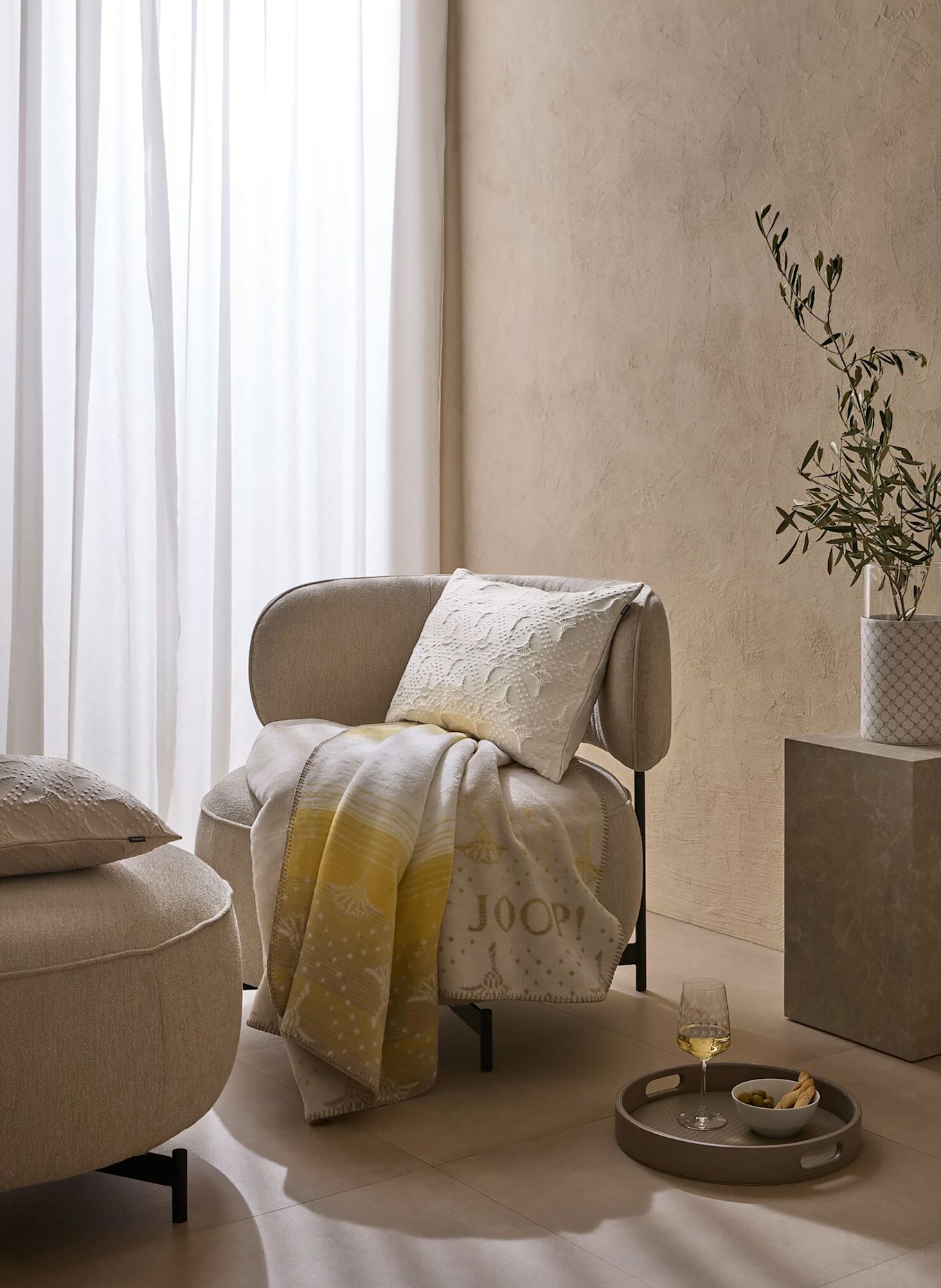 JOOP! Dekokissenhülle J!CORNFLOWER: CREME / WEISS