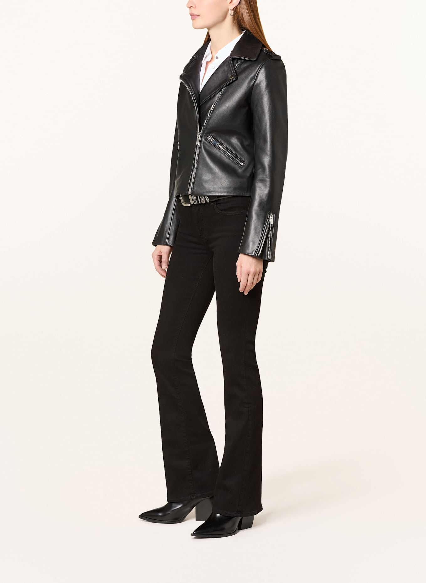 7 Bootcut džíny TROPEA Bootcut džíny BOOTCUT: ČERNÁ