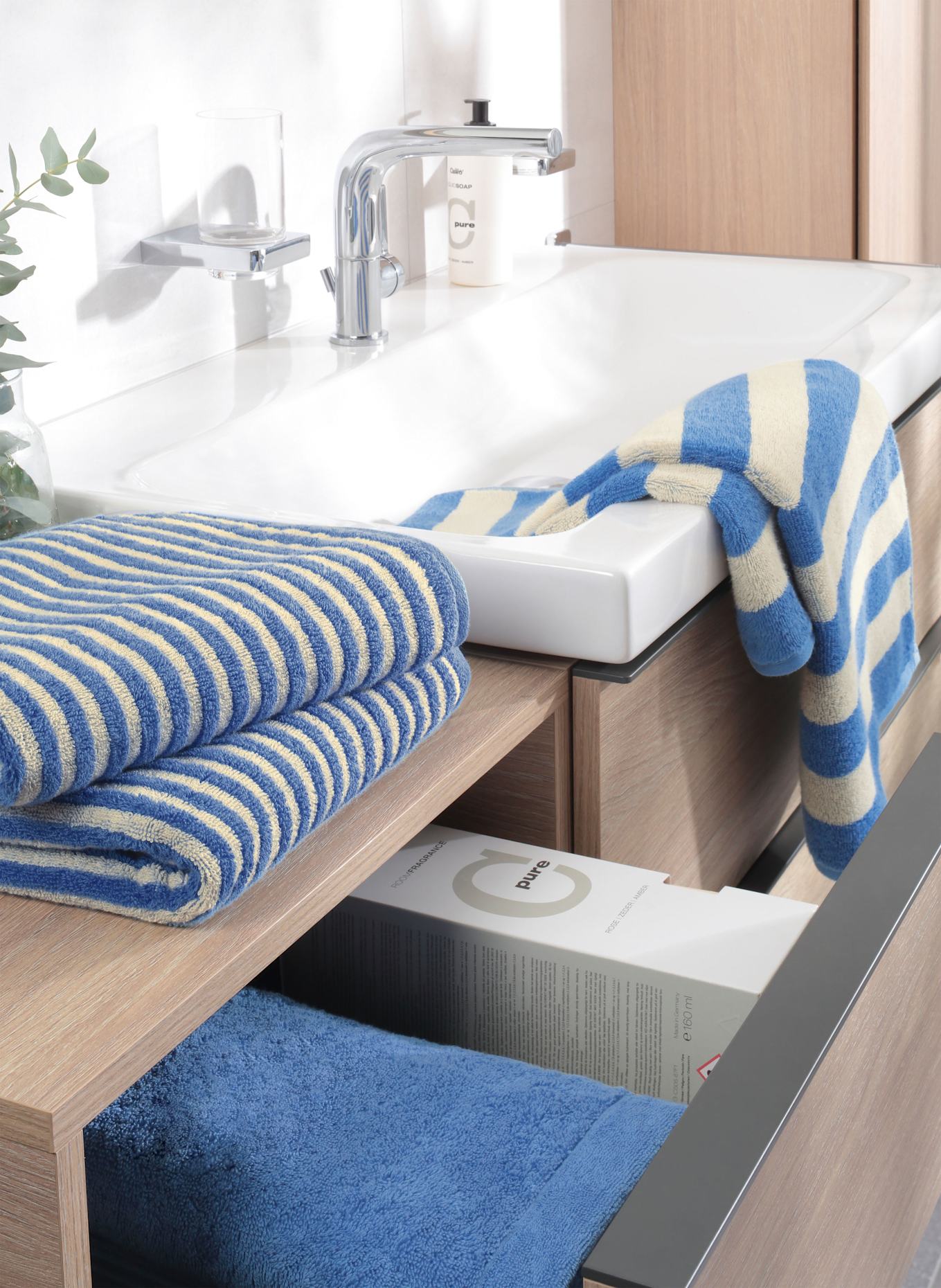 Cawö Handtuch: HELLBLAU / CREME