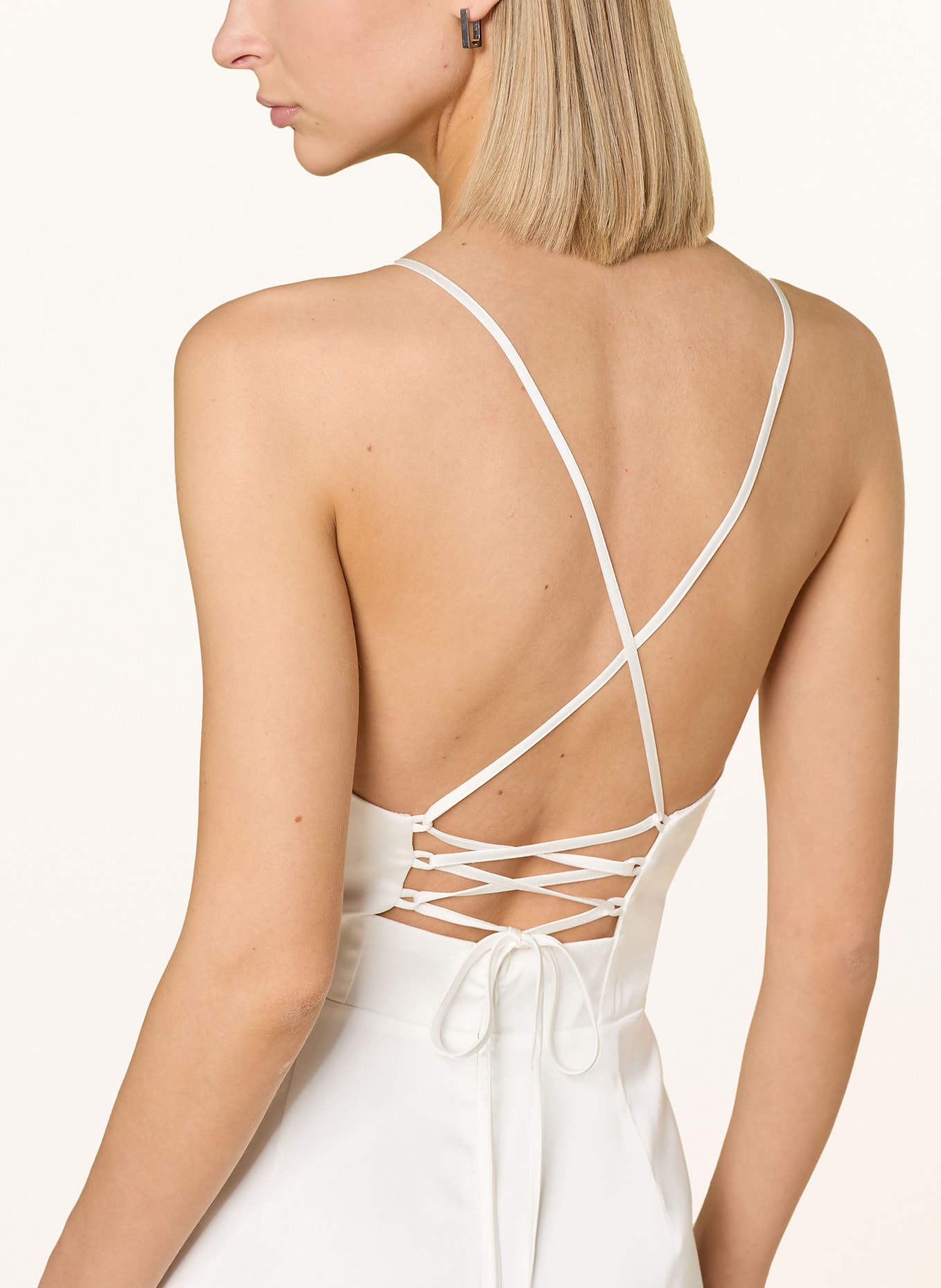 APART Abendkleid in Wickeloptik: WEISS