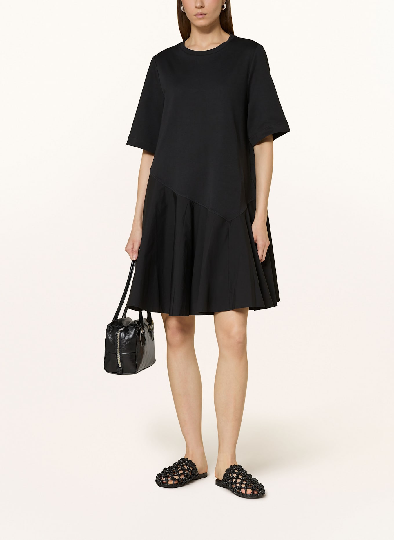 COS Kleid im Materialmix: SCHWARZ