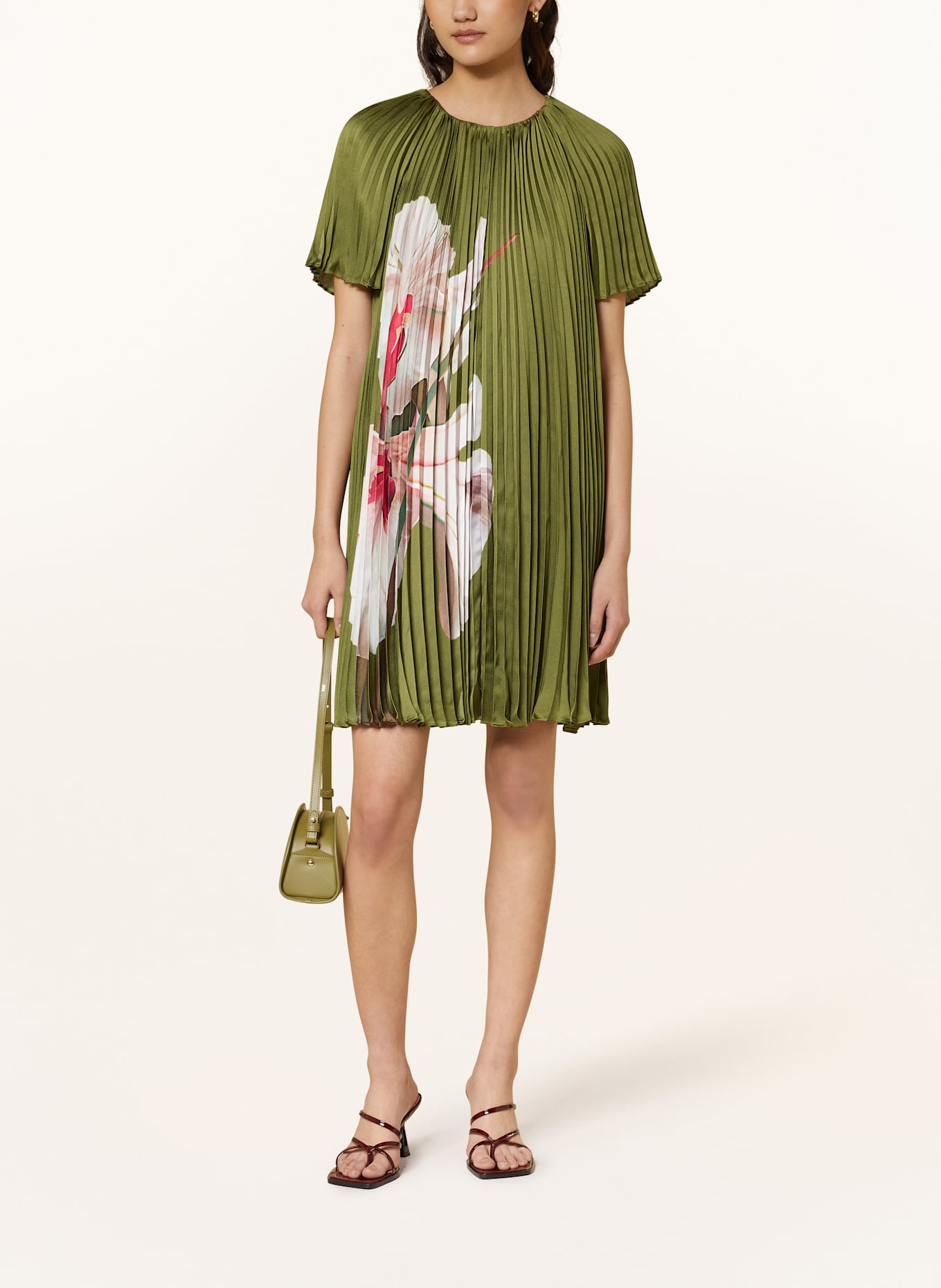 TED BAKER Plisseekleid VINLAA aus Satin: GRÜN