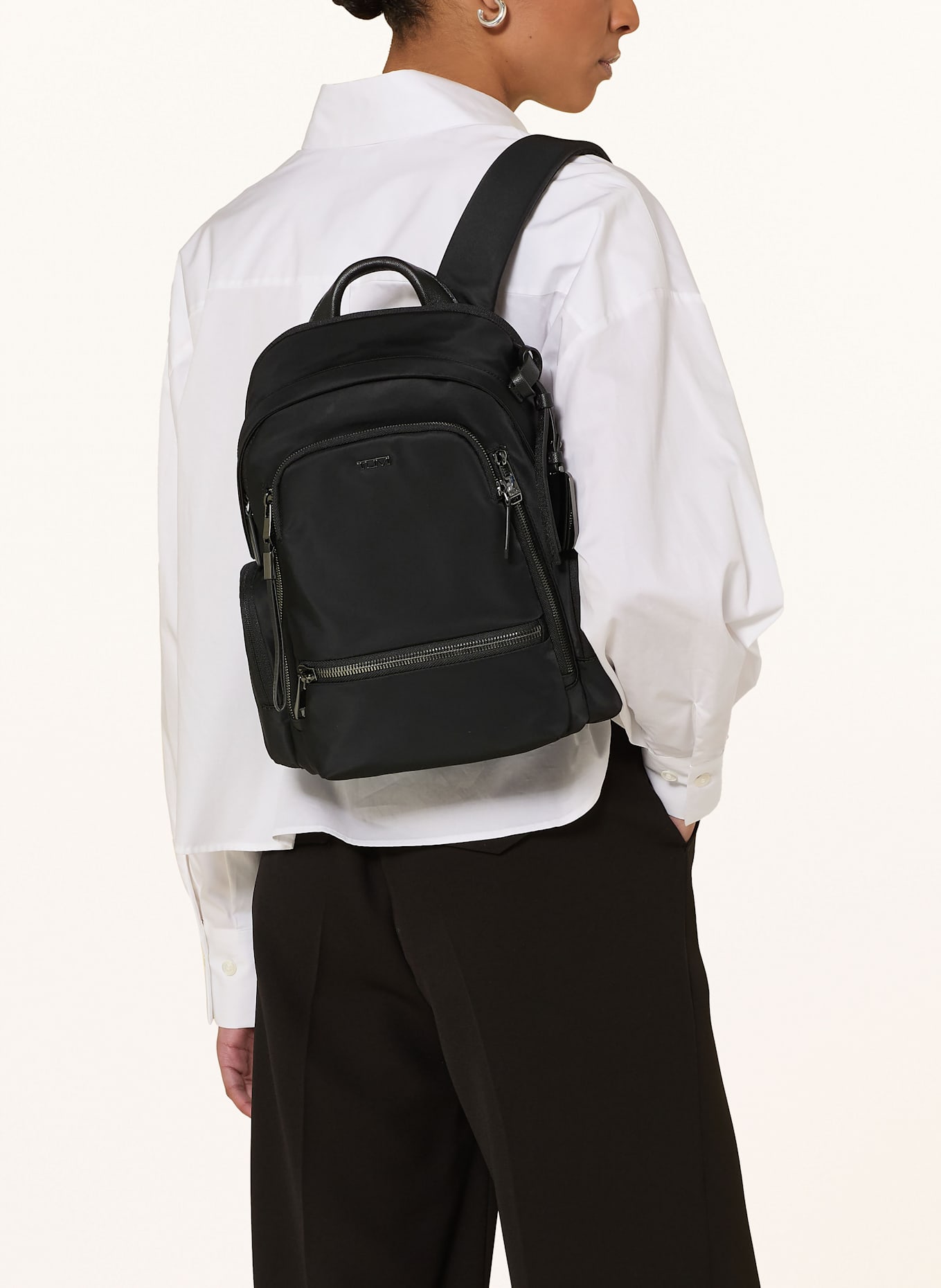 TUMI Plecak VOYAGEUR CELINA MEDIUM z przegrodą na laptop: CZARNY