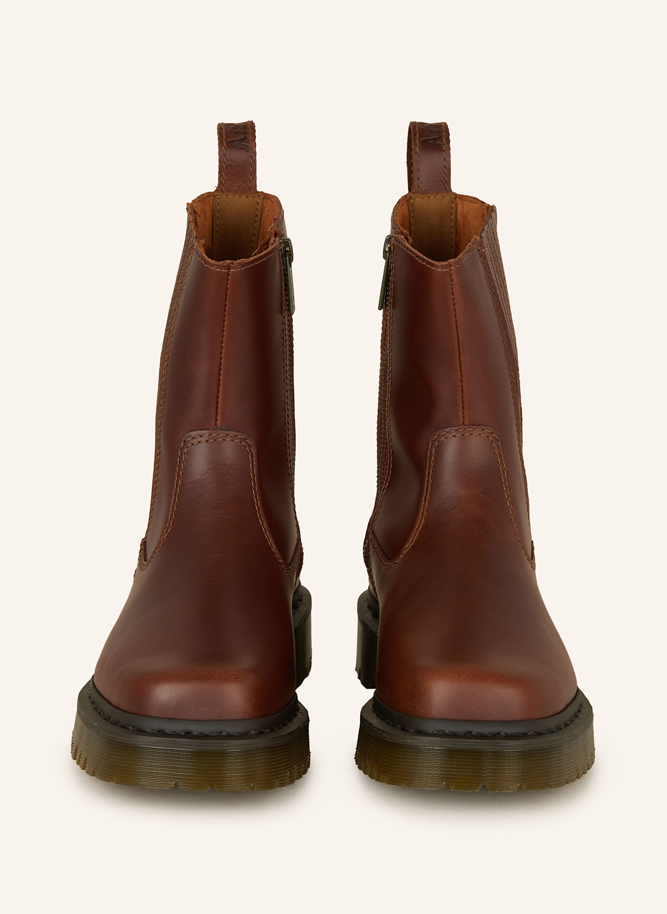【関税込み】Dr. Martens ブラウン Amaaya Lo レザー ブーツ Amaayah Lo Leather Boots in Black | Dr. Martens