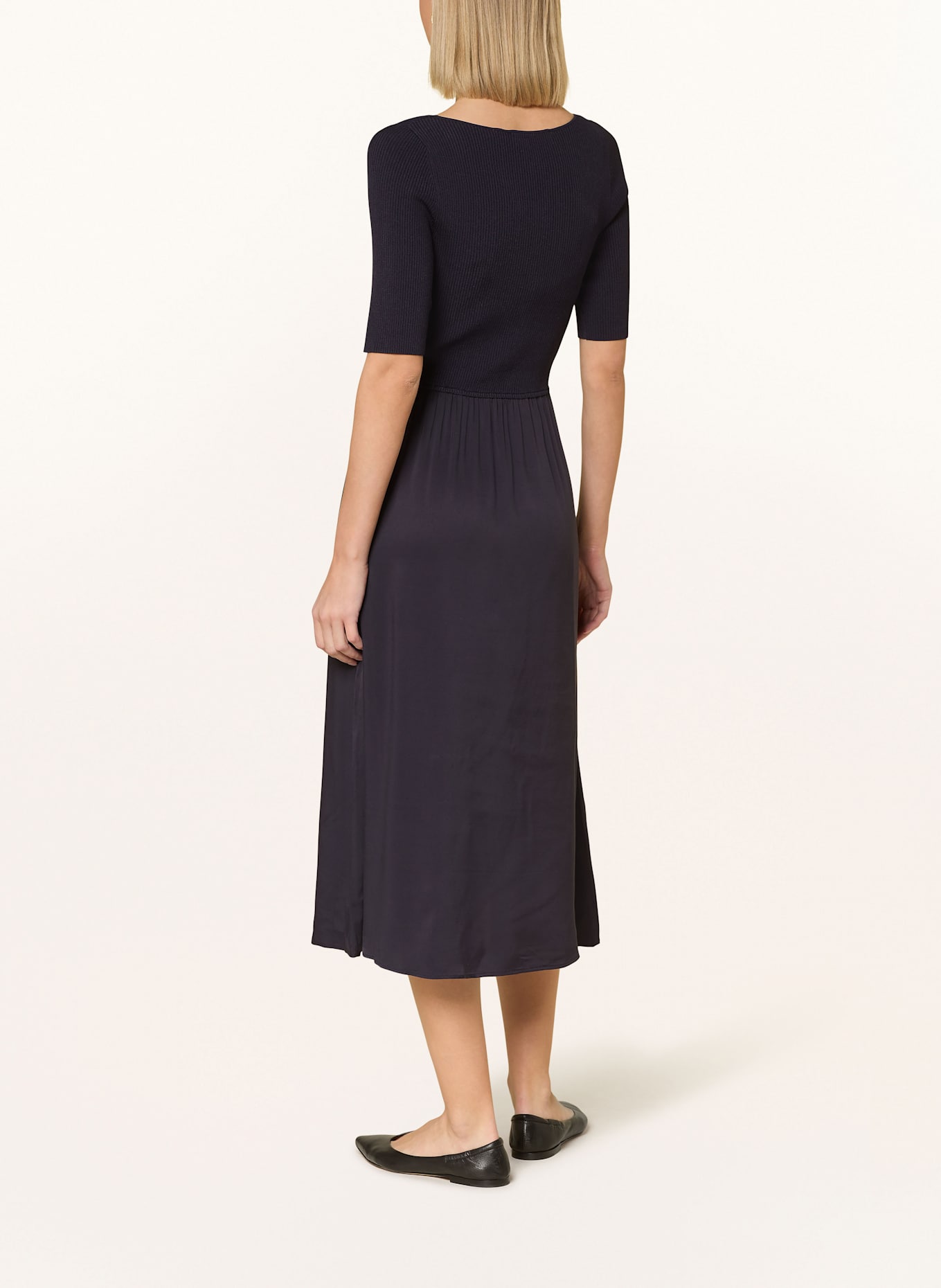 comma Kleid im Materialmix: DUNKELBLAU