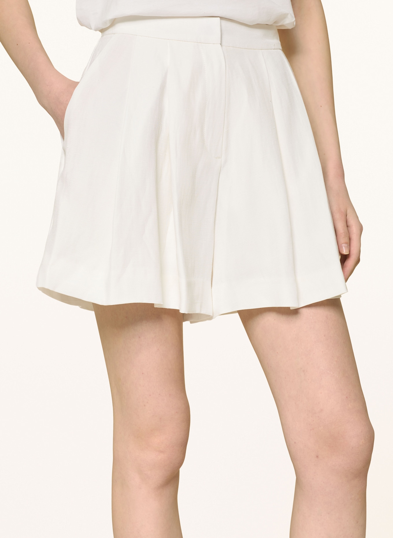 maje Shorts mit Leinen: ECRU