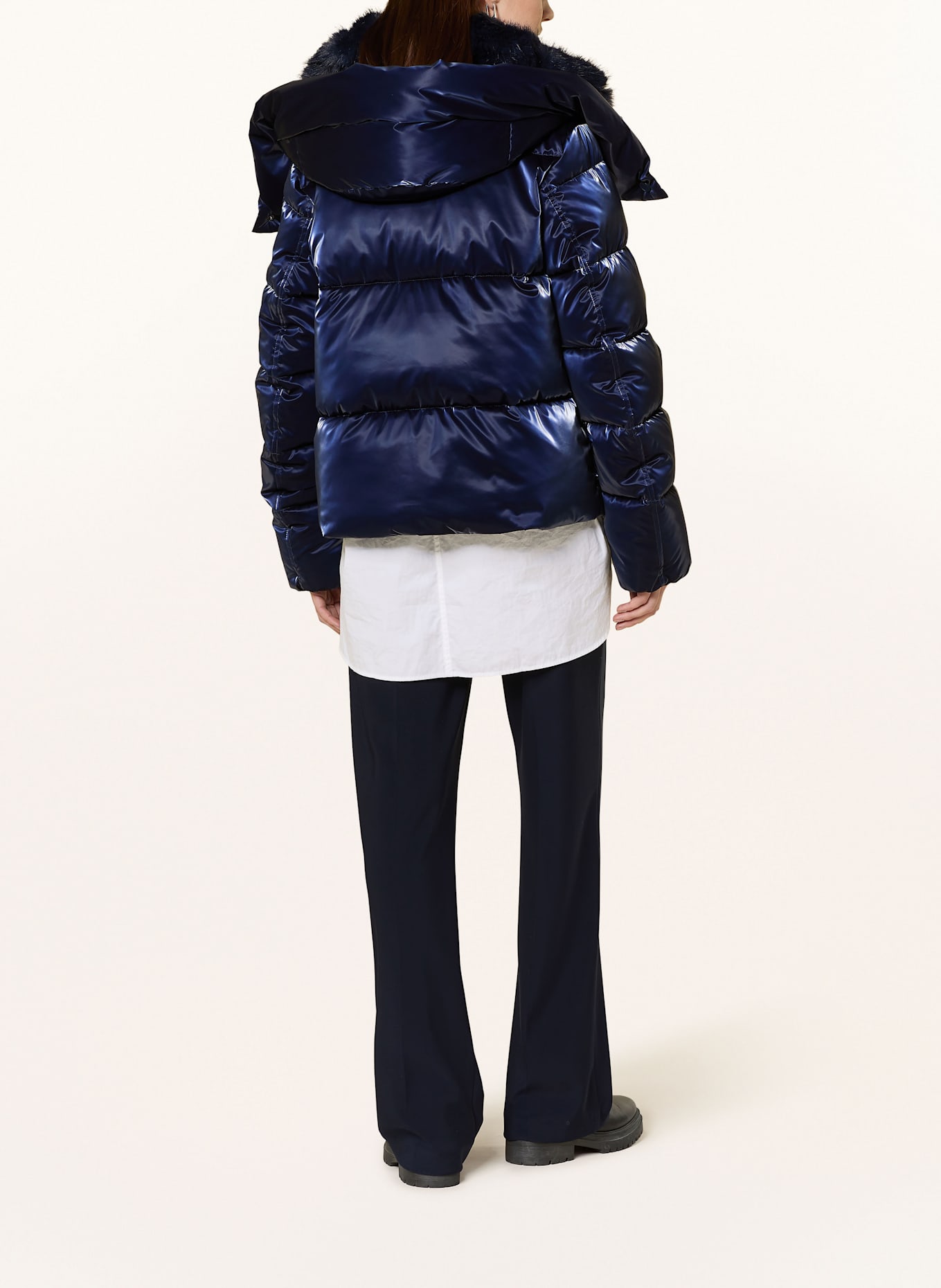 MARC AUREL Steppjacke mit abnehmbarer Kapuze und Kunstfell: DUNKELBLAU