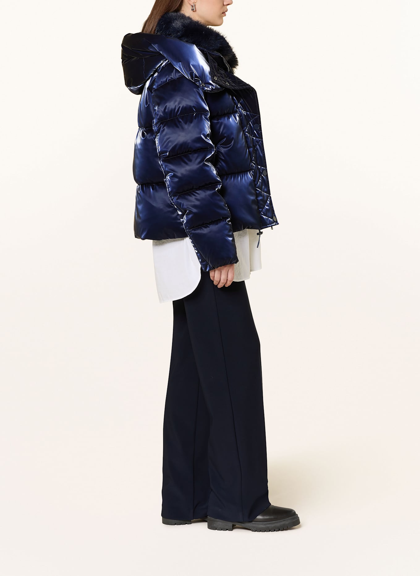 MARC AUREL Steppjacke mit abnehmbarer Kapuze und Kunstfell: DUNKELBLAU