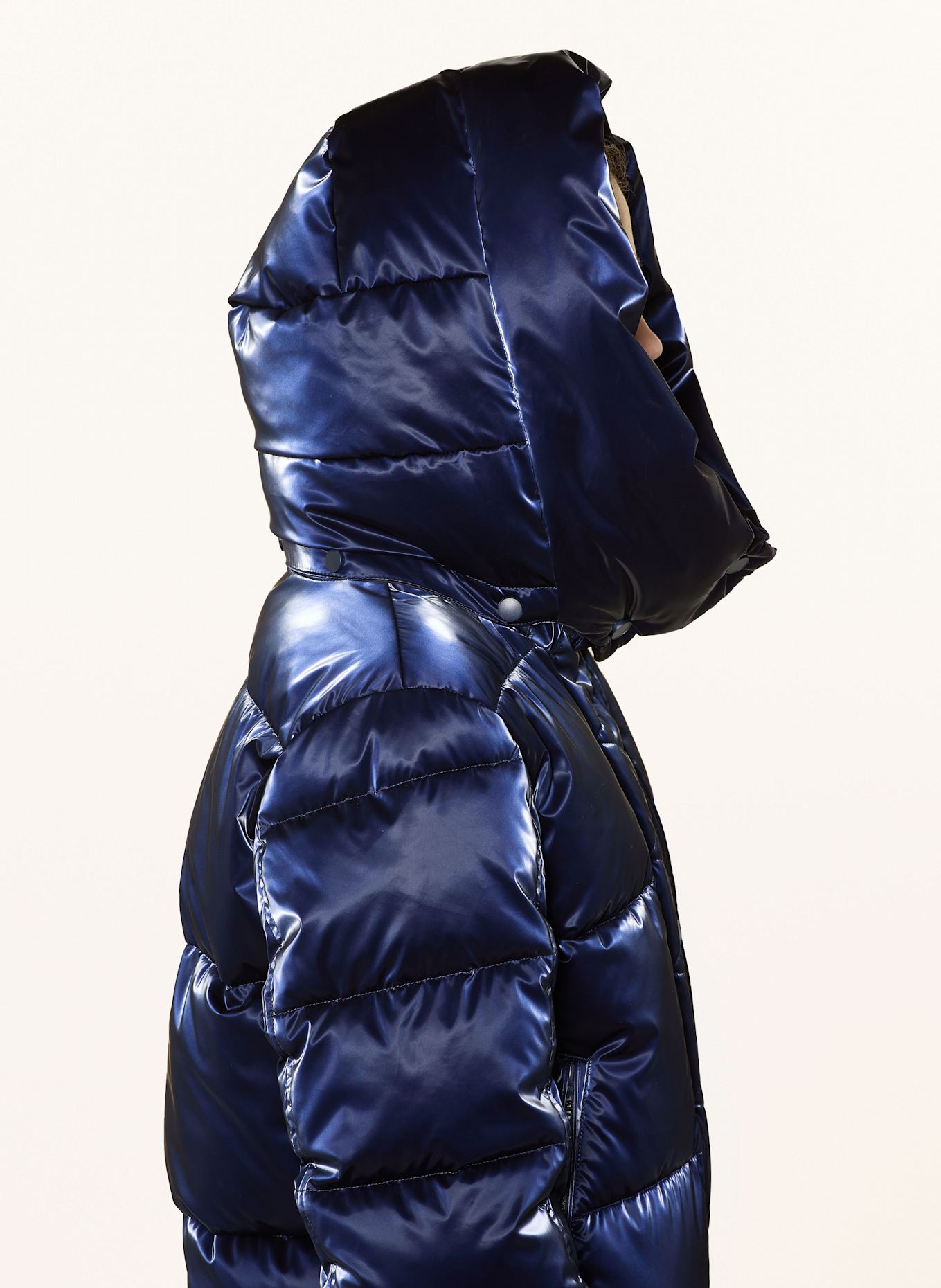 MARC AUREL Steppjacke mit abnehmbarer Kapuze und Kunstfell: DUNKELBLAU