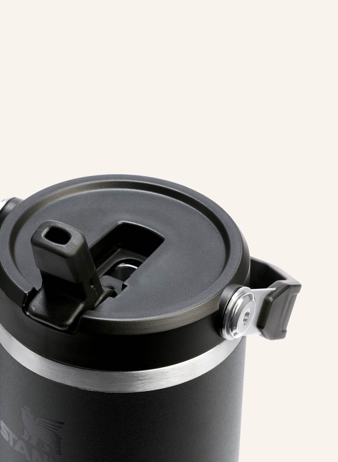 STANLEY Thermobecher THE ICEFLOW™ FLIP STRAW 2.0: SCHWARZ