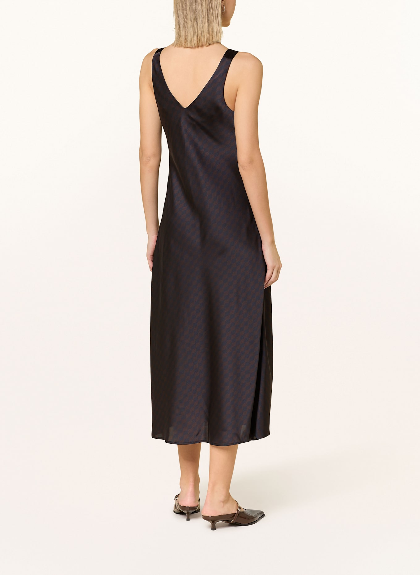 someday Satinkleid QOVA: DUNKELBLAU / DUNKELBRAUN