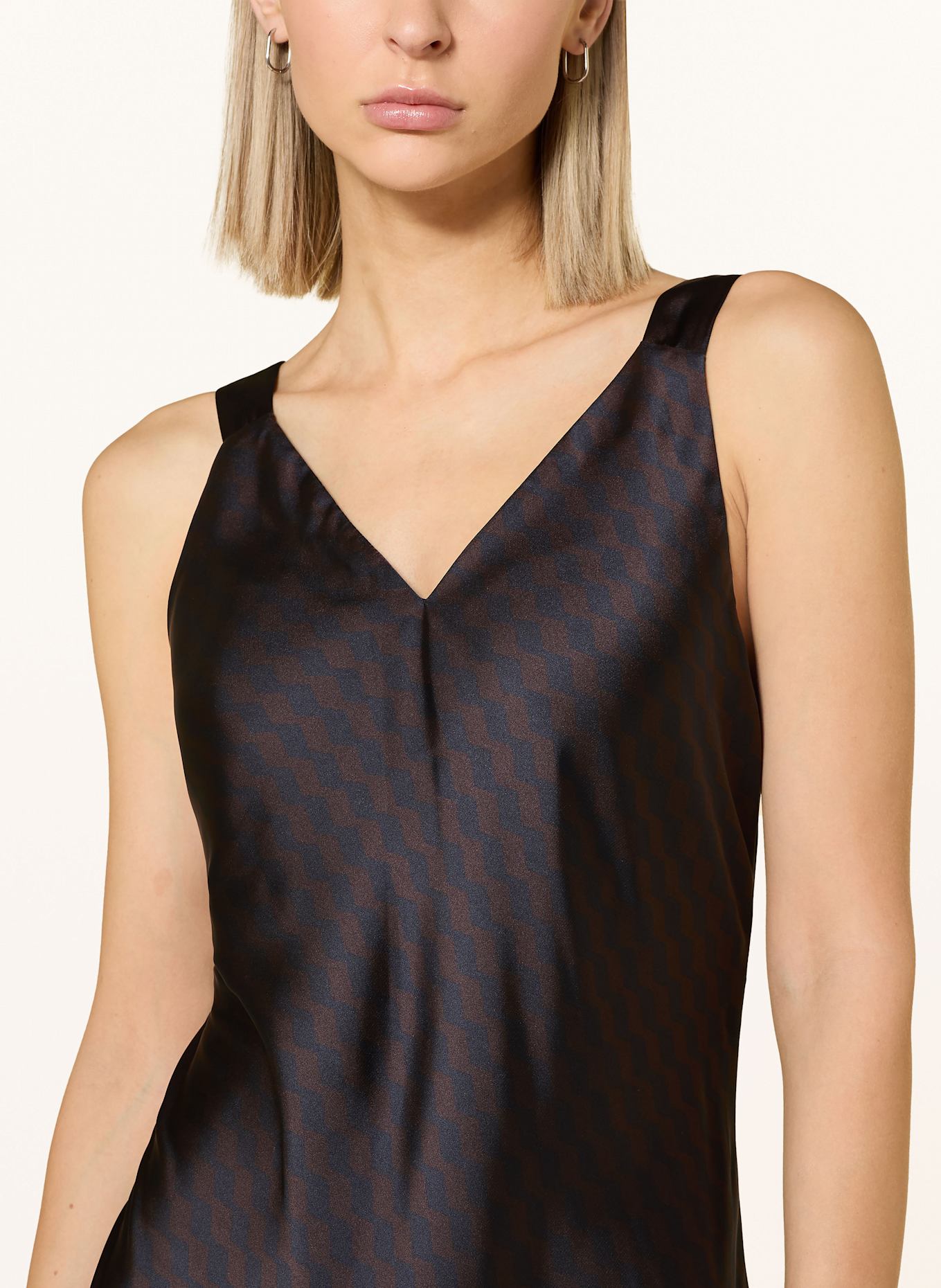 someday Satinkleid QOVA: DUNKELBLAU / DUNKELBRAUN