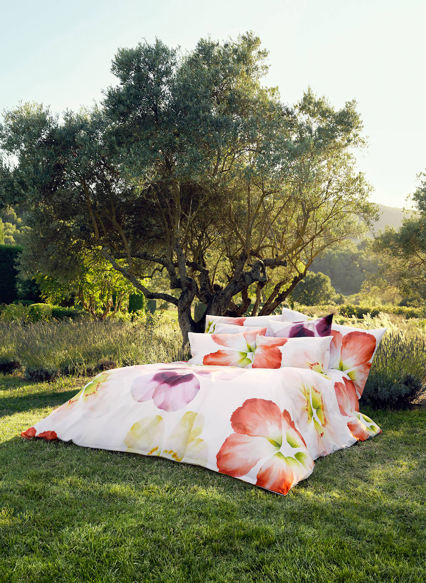 SCHLOSSBERG Bettbezug AURORA: WEISS / ORANGE / FUCHSIA