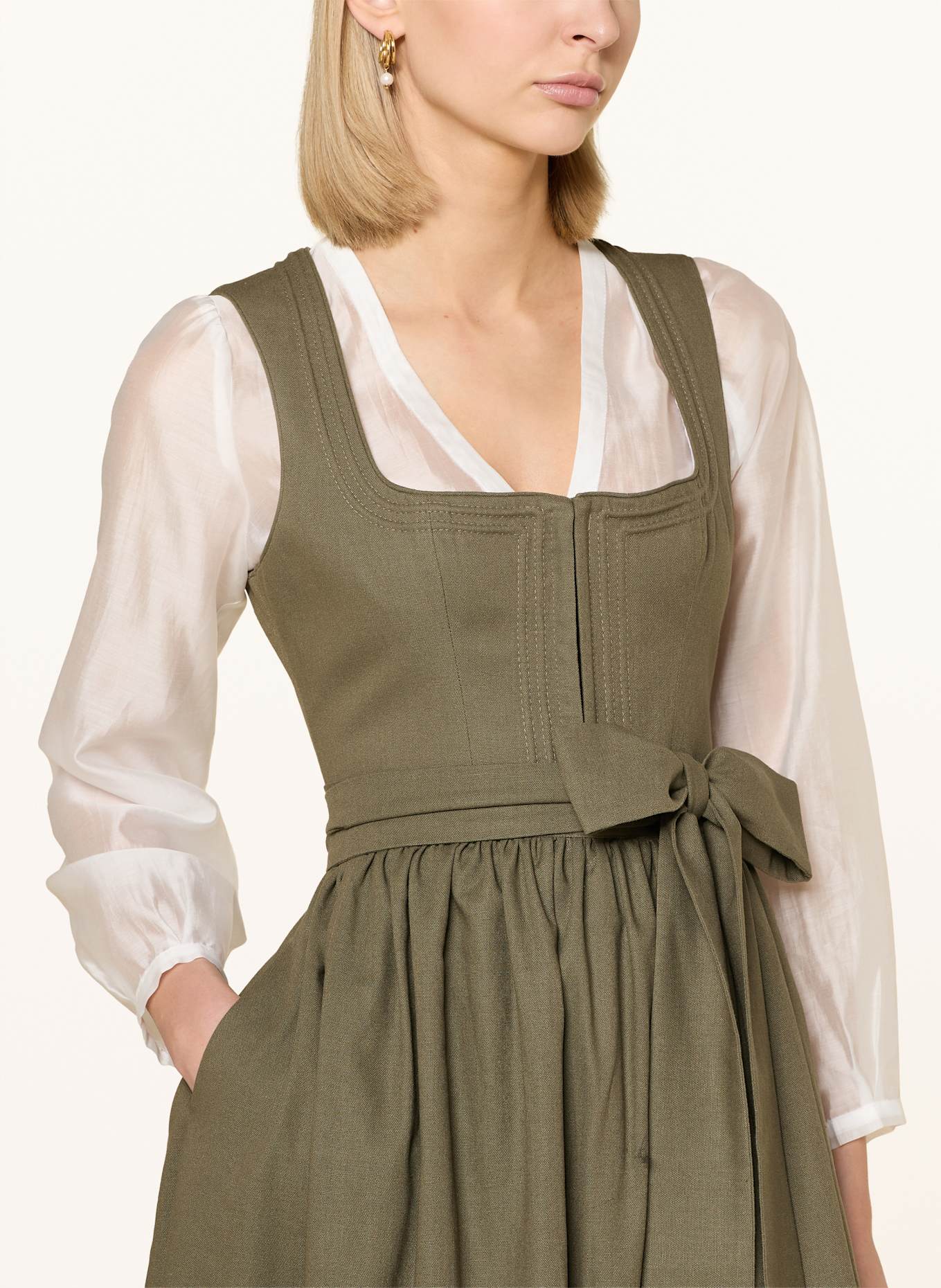 LIMBERRY Dirndl AURELIE with linen: This item fits
