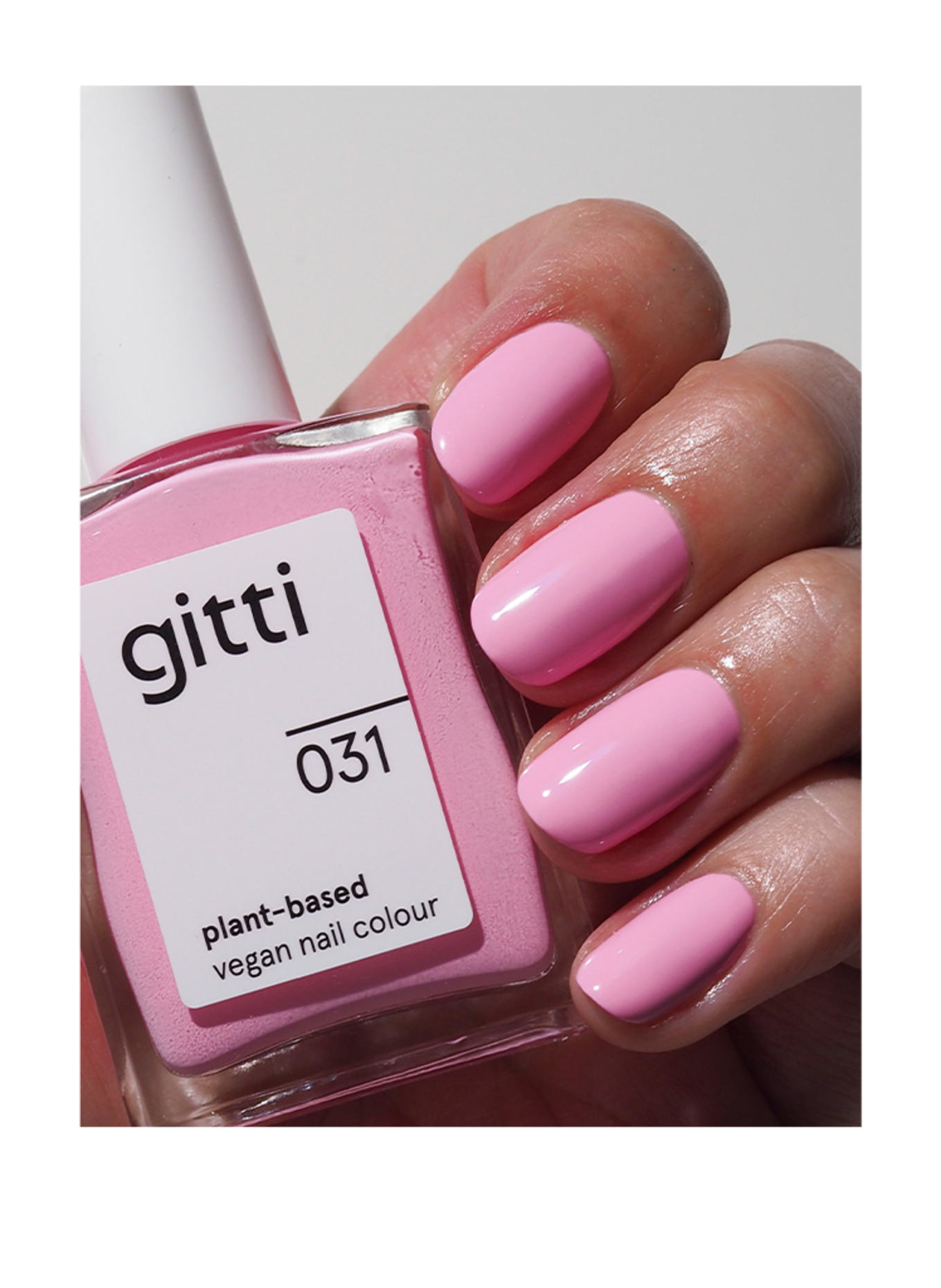 gitti PLANT-BASED VEGAN NAIL COLOUR: NO. 031 - SOLAR PINK