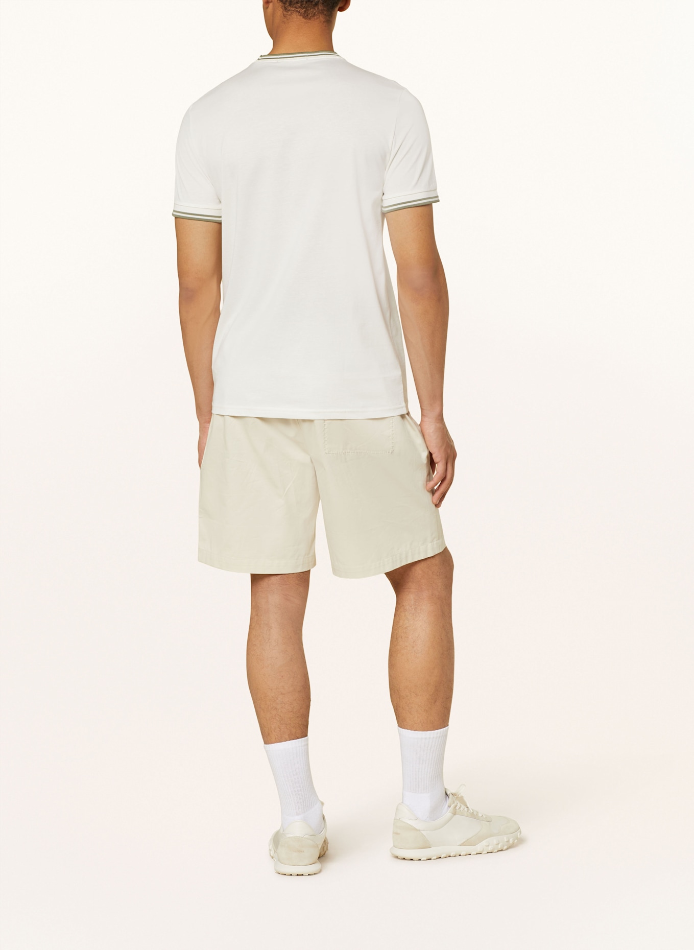 FRED PERRY T-Shirt: ECRU / OLIV