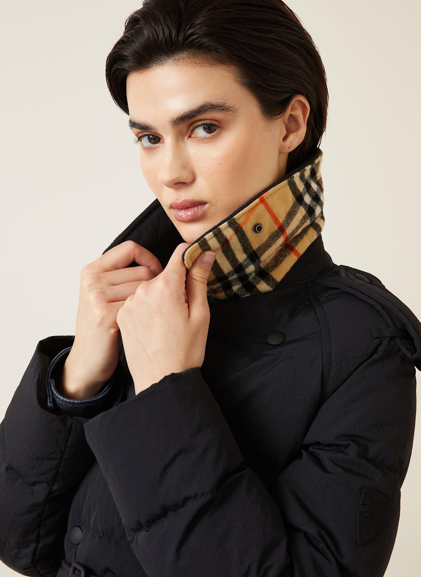BURBERRY Płaszcz puchowy: CZARNY