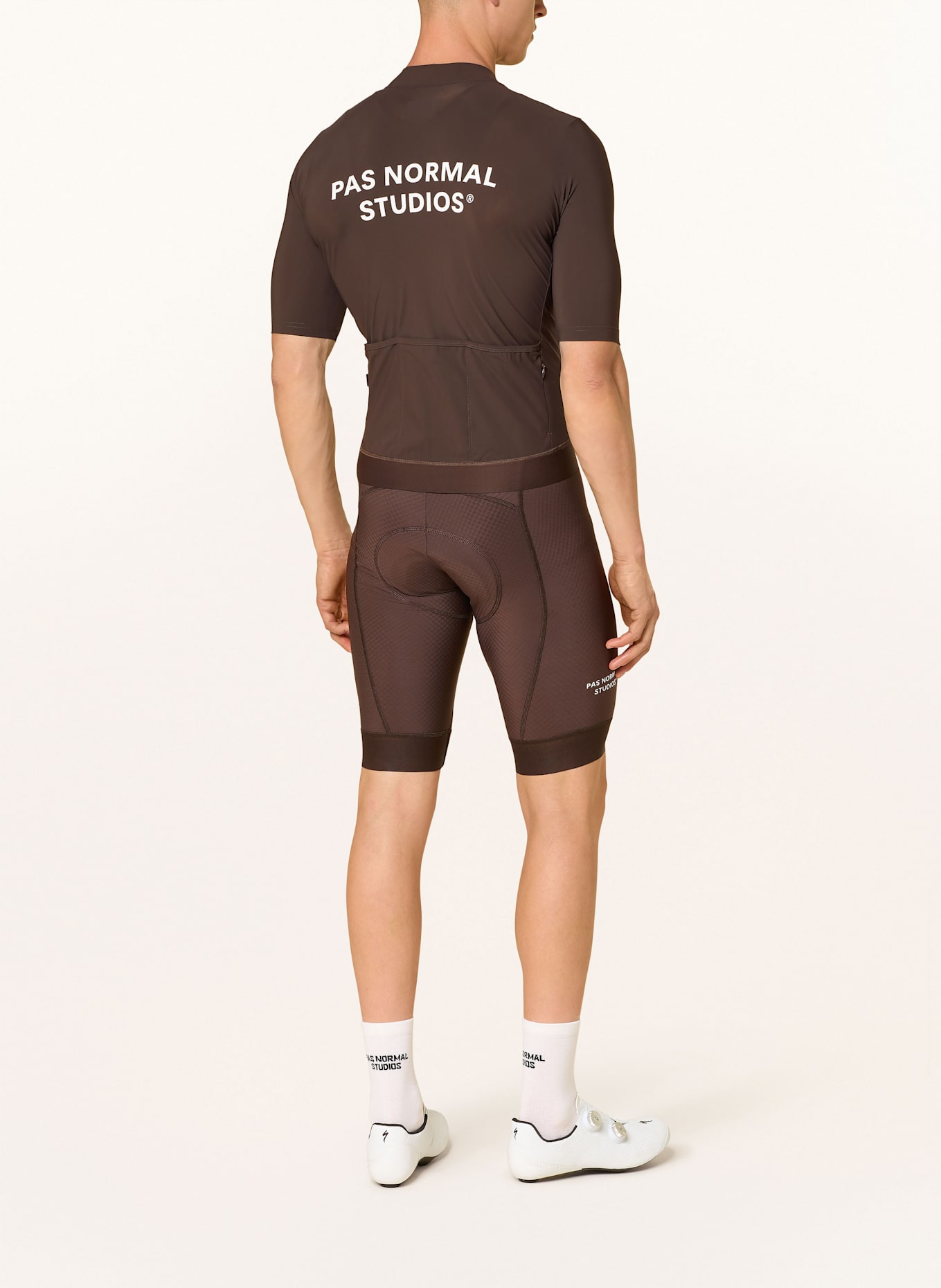 PAS NORMAL STUDIOS Cyklistický dres ESSENTIAL: HNĚDÁ