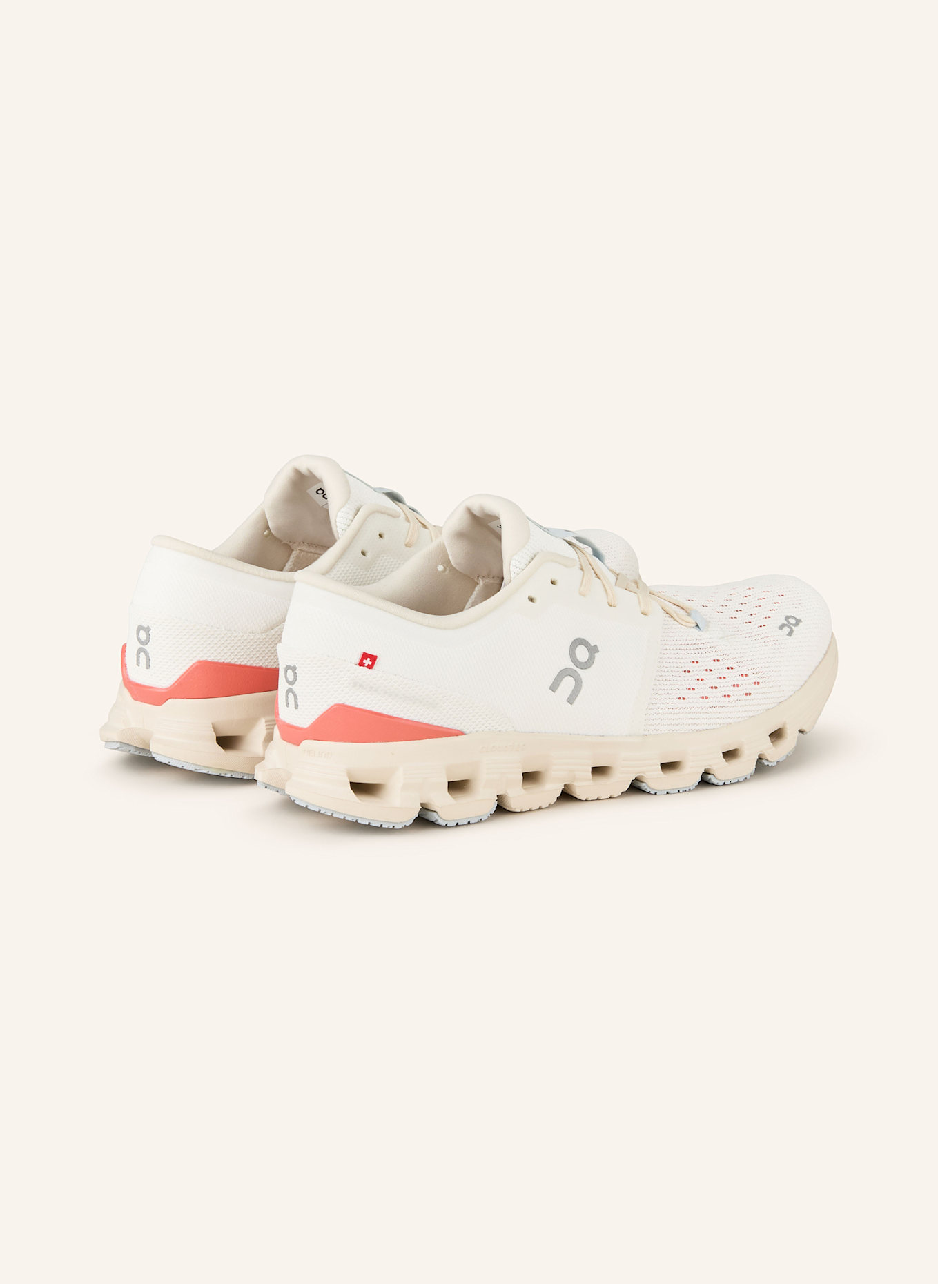 On CLOUD X4 fitness shoes: 3297 IVORY | SALMON