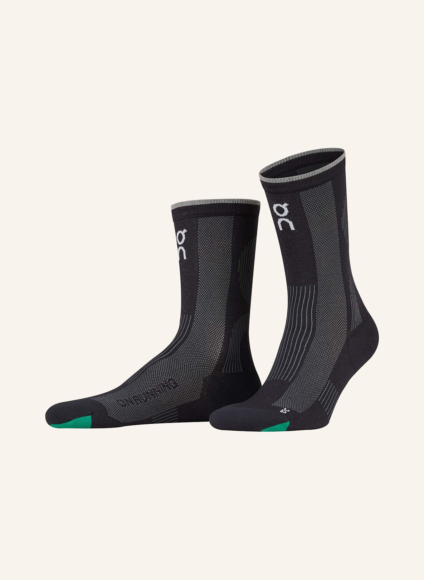 On ELITE RUN running socks: BLACK