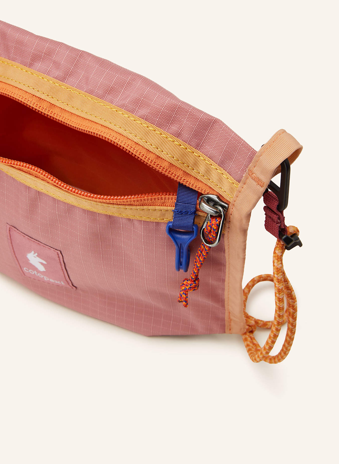 cotopaxi Kabelka přes rameno LISTA 2 L: RŮŽOVÁ