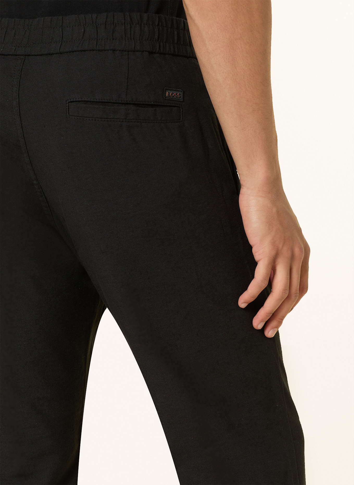 BOSS Hose SANDERSON Straight Fit mit Leinen: SCHWARZ