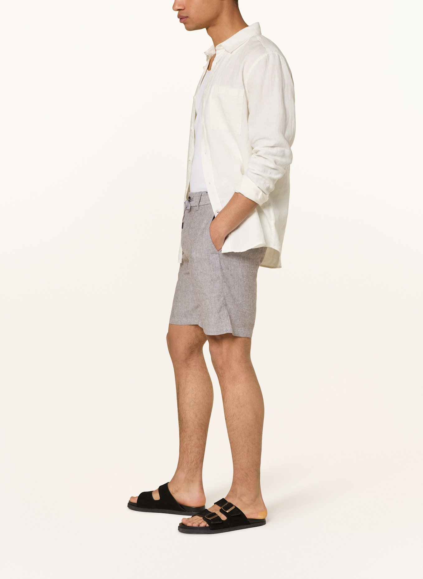 BOSS Chinoshorts Tapered Fit mit Leinen: TAUPE