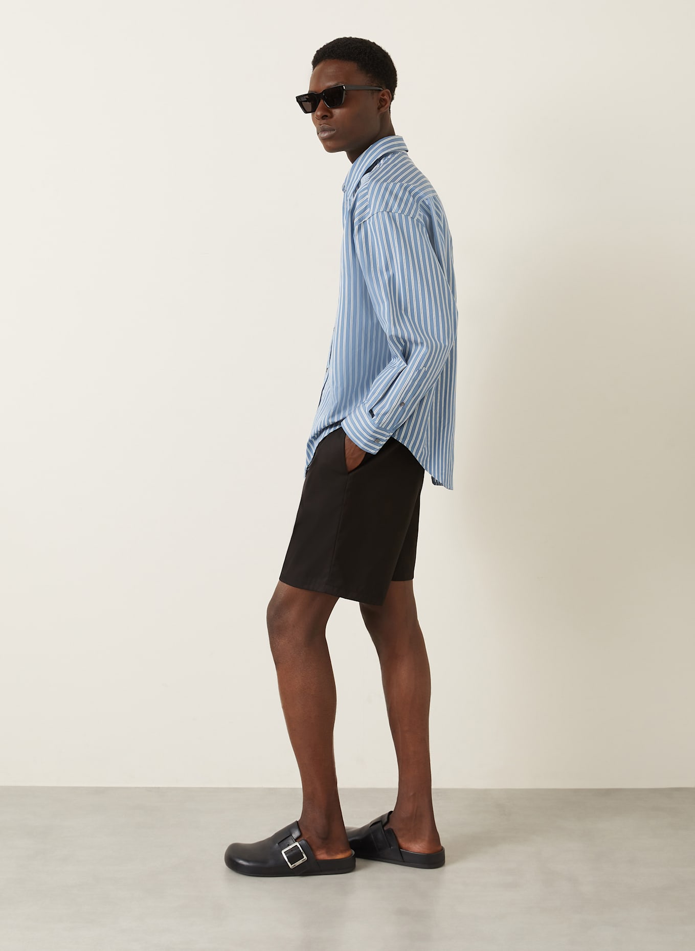 AMI PARIS Šortky: 001 BLACK