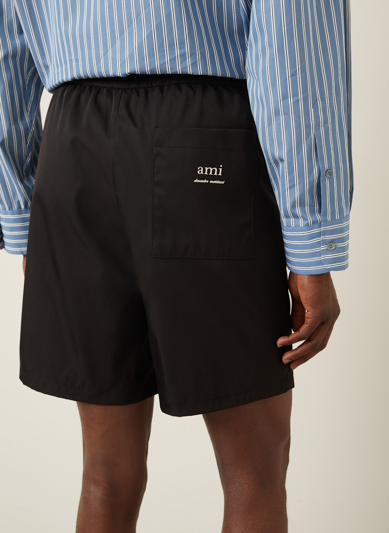 AMI PARIS Šortky: 001 BLACK