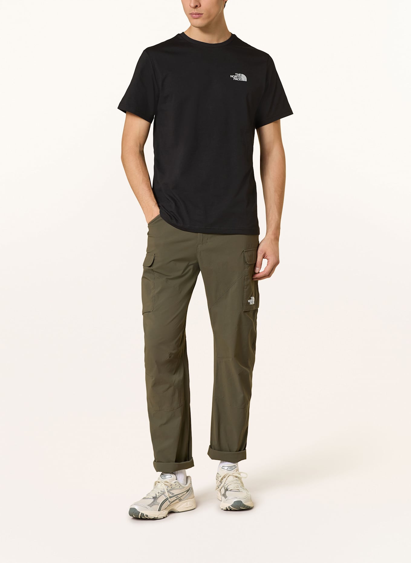 THE NORTH FACE T-shirt: BLACK