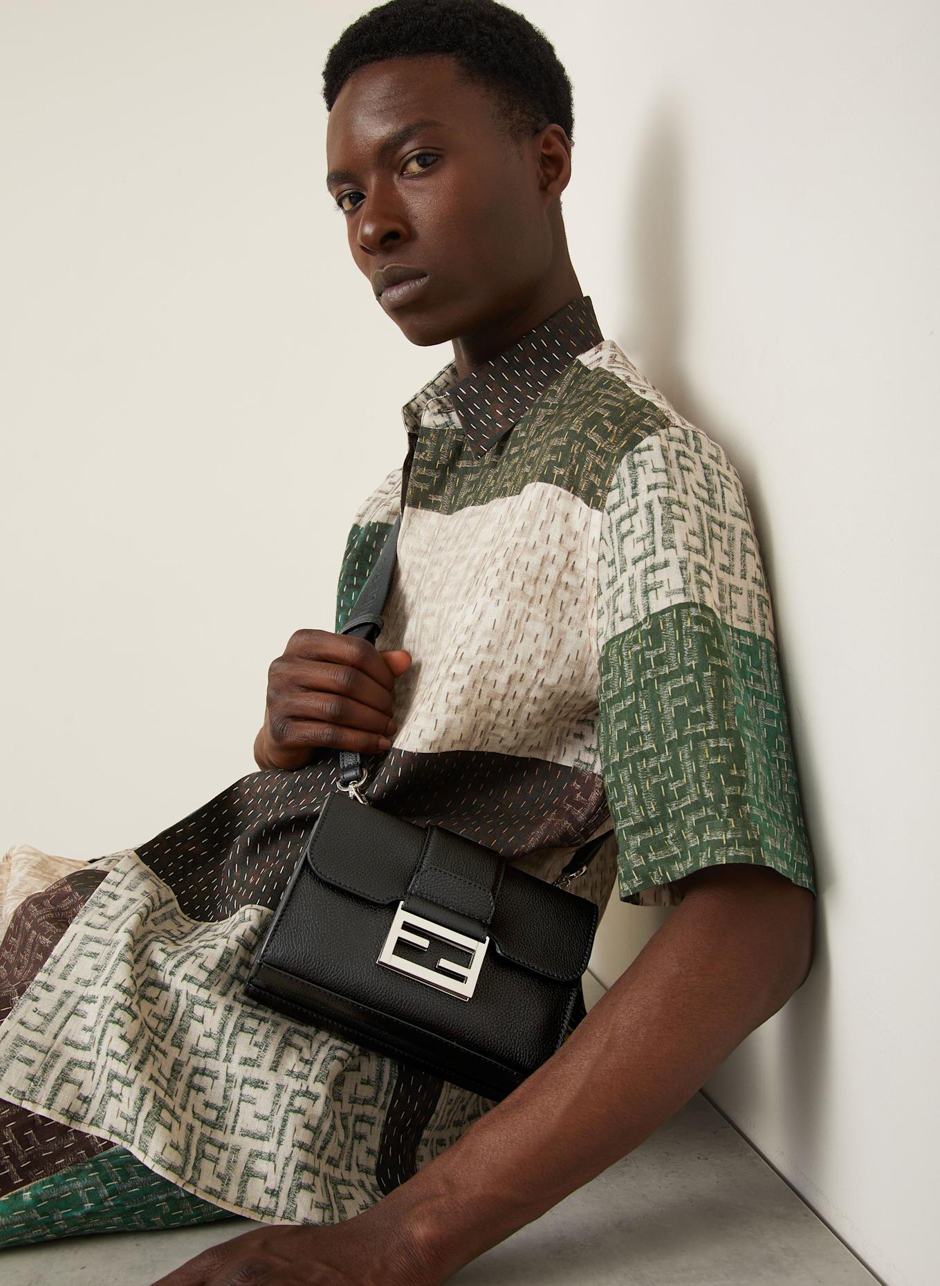 FENDI Umhängetasche BAGUETTE DOUBLE: SCHWARZ