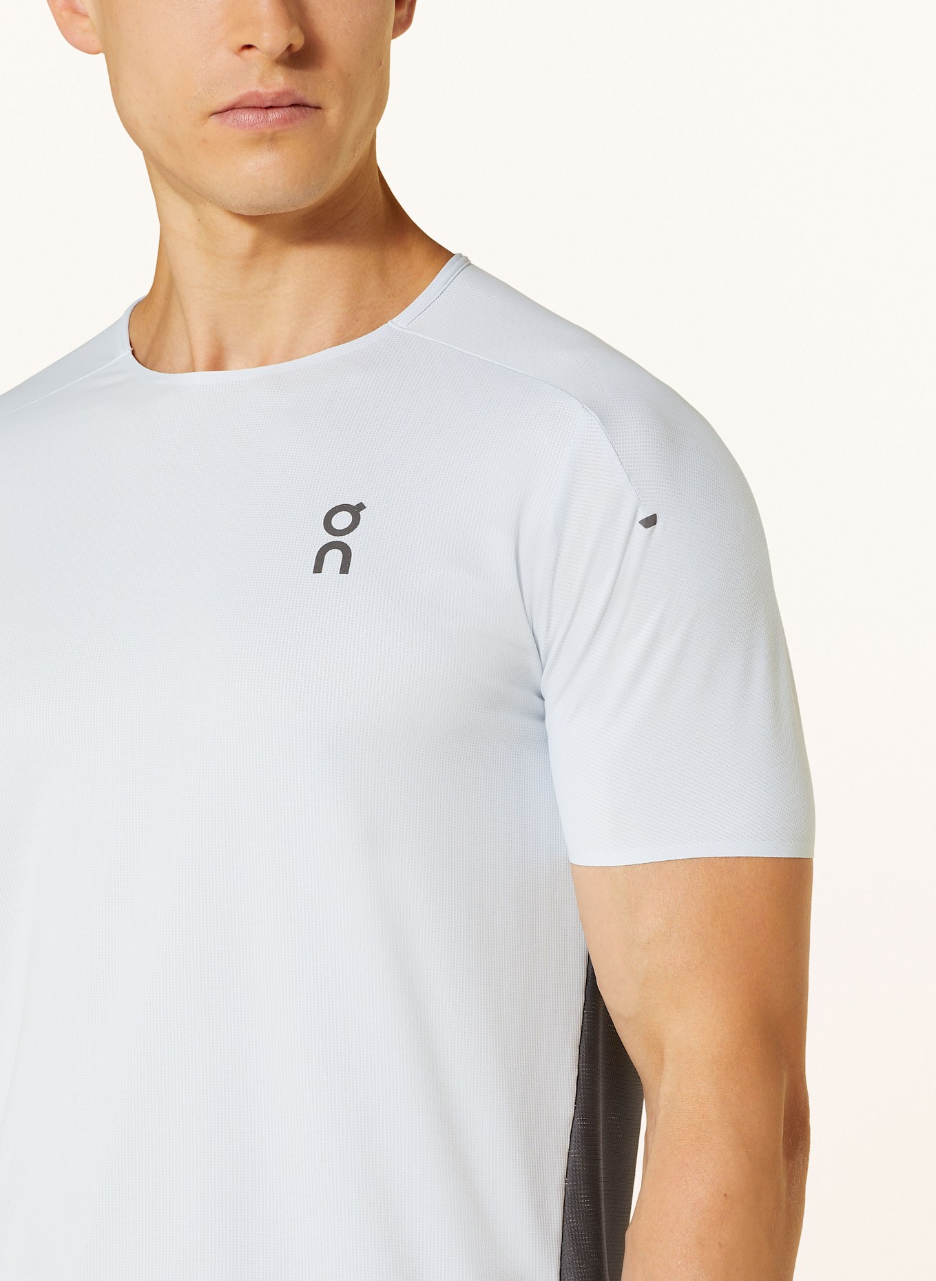 On Laufshirt PERFORMANCE-T: HELLBLAU / DUNKELBLAU