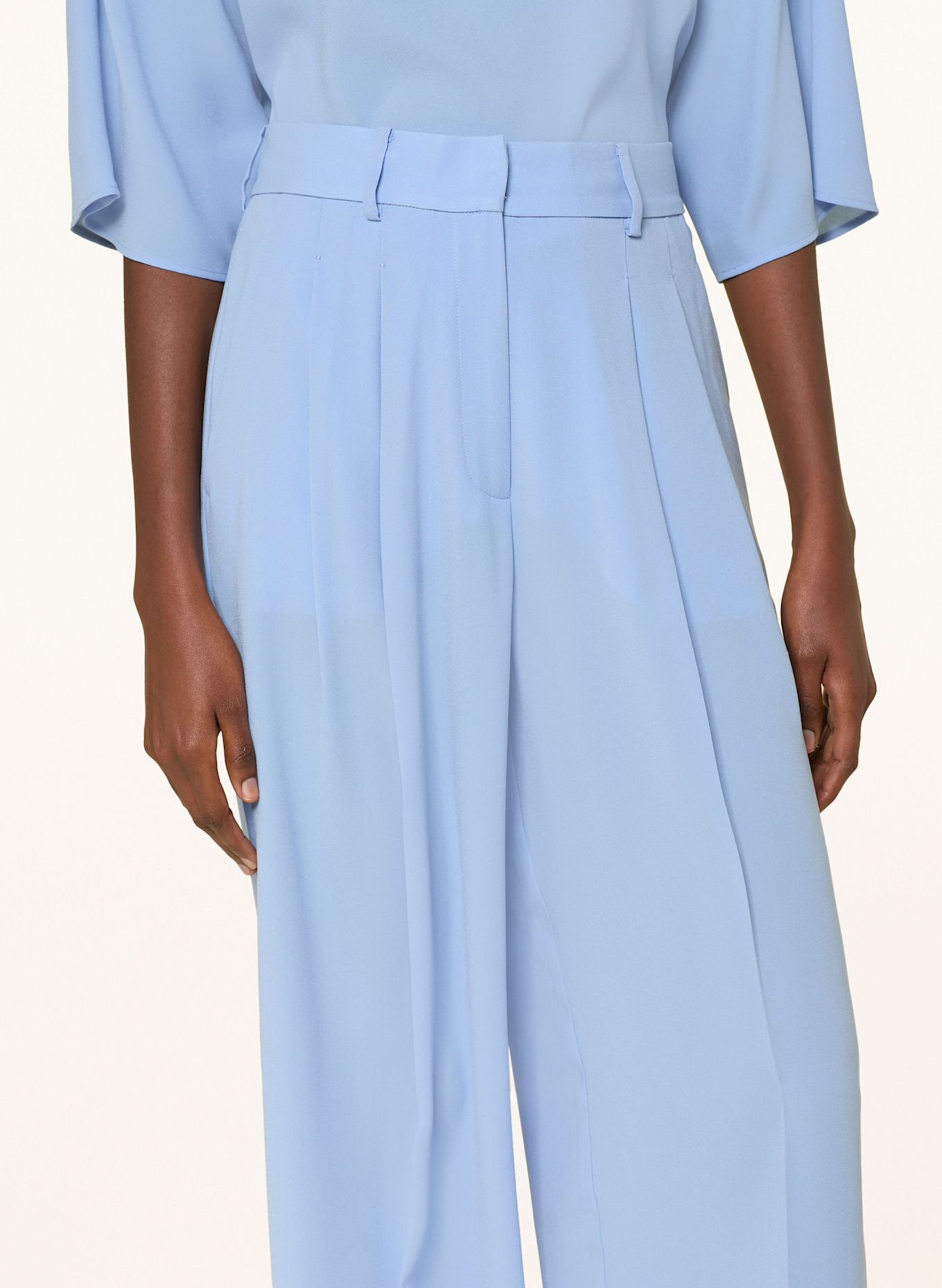 windsor. Marlenehose: HELLBLAU