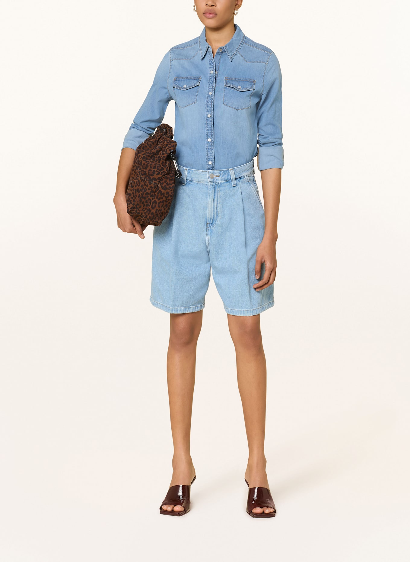 GUESS RILEY denim look shirt blouse: LIGHT BLUE