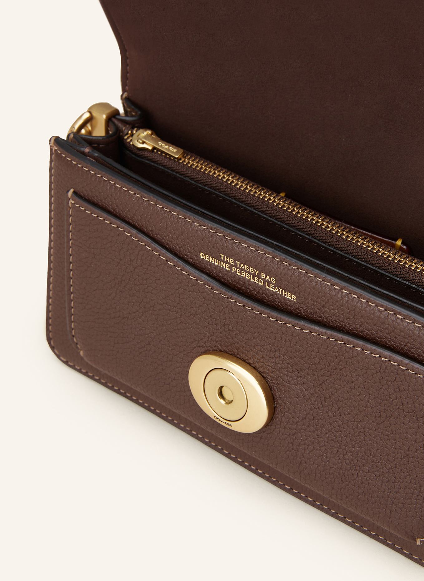 COACH Kabelka přes rameno TABBY 20: TMAVĚ HNĚDÁ