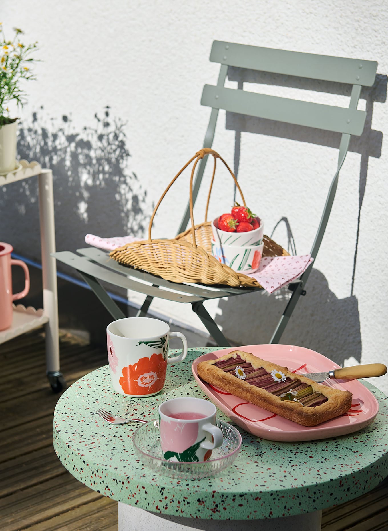 marimekko 6-tlg. Set OIVA/ PUUTARHAKUTSUT: Henkelbecher, Teller und Müslischalen: ECRU / GRÜN / ORANGE