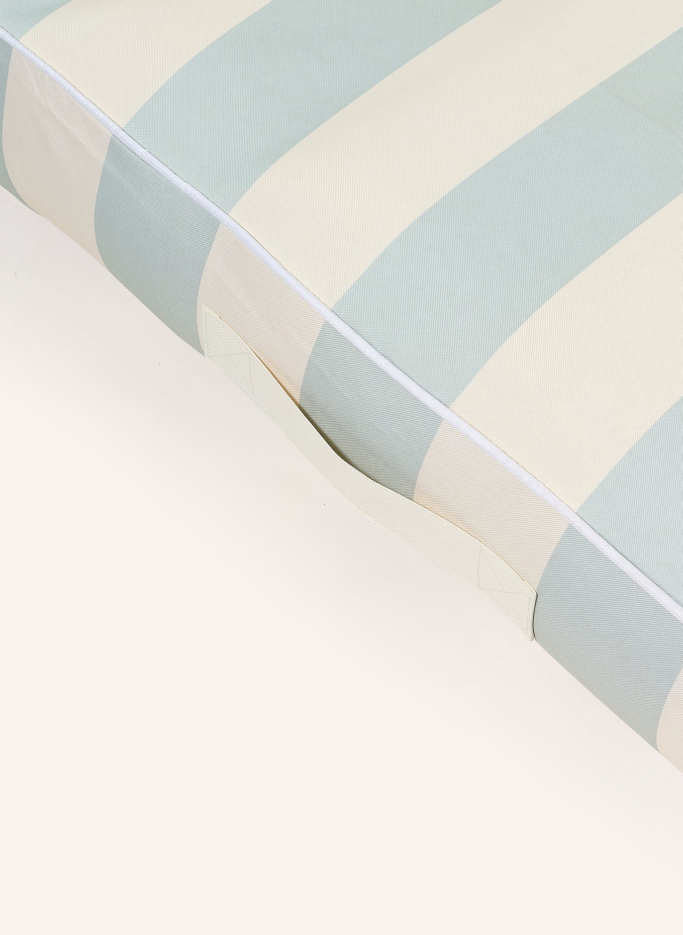 SUNNYLIFE Air mattress: LIGHT BLUE / WHITE