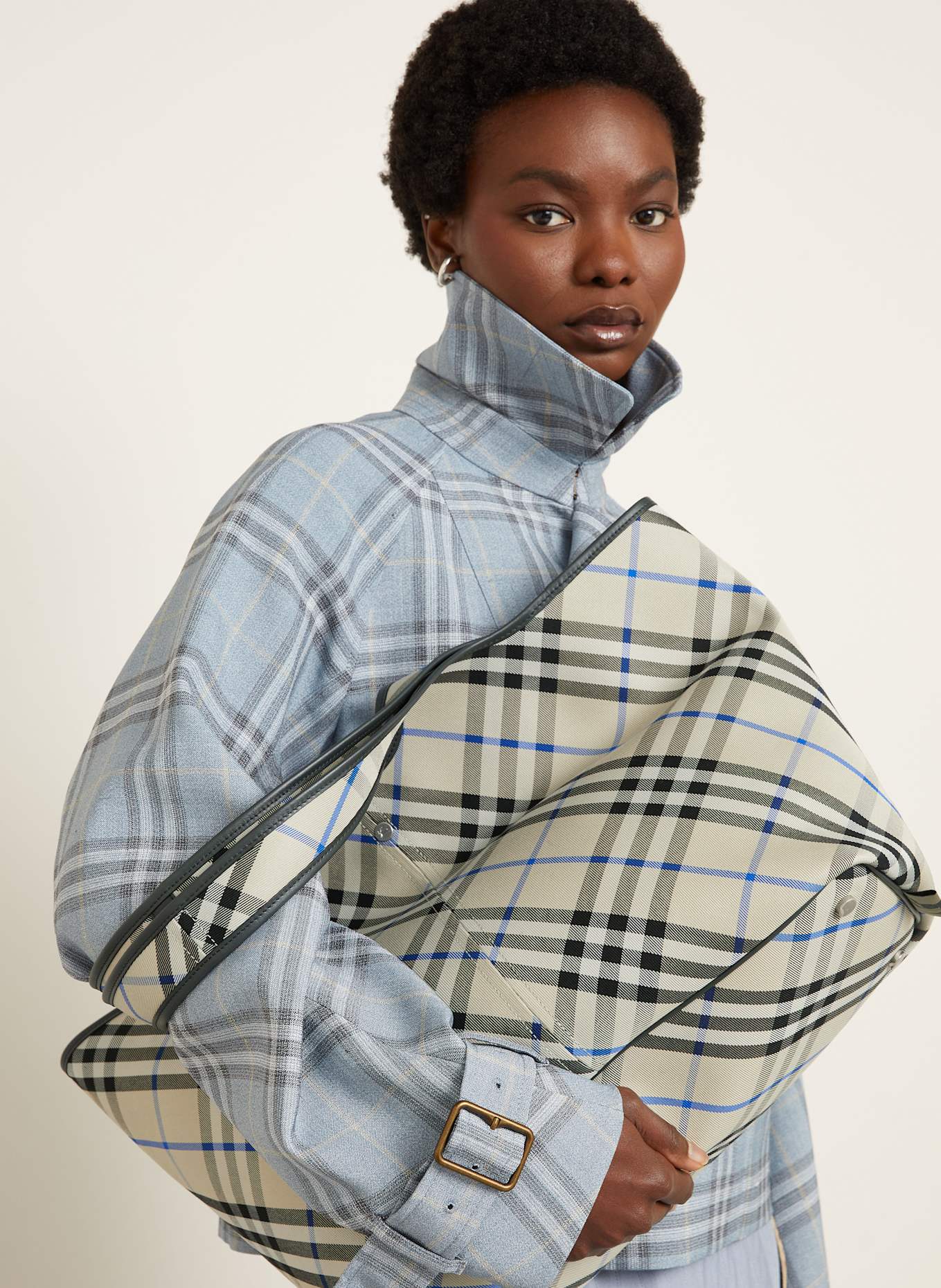 BURBERRY Shopper MEDIUM mit Pouch: HELLGRÜN / SCHWARZ / BLAU