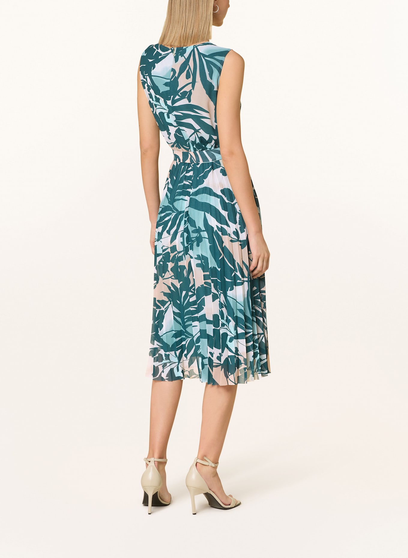 BETTY&CO Šaty s plisováním: PETROLEJOVÁ / MÁTOVÁ / BÉŽOVÁ