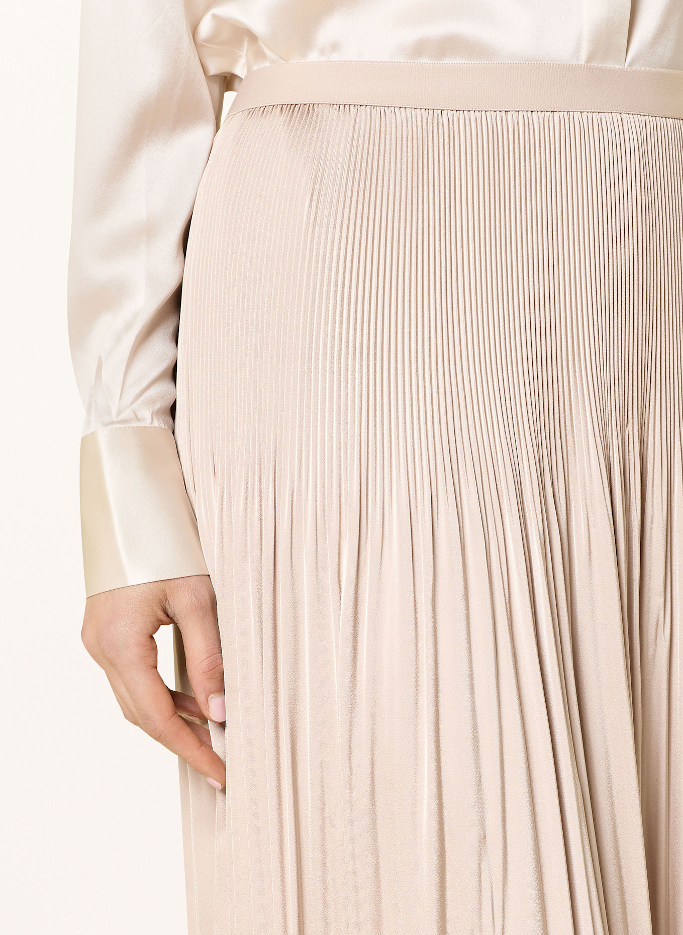 BETTY&CO Plisseerock aus Satin: HELLROSA